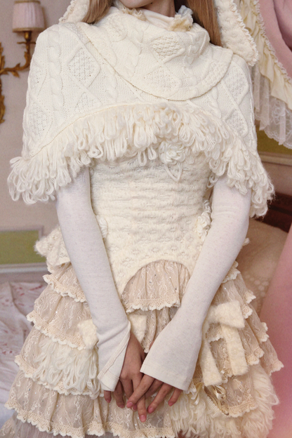 ツイストフリンジニットショートケープ