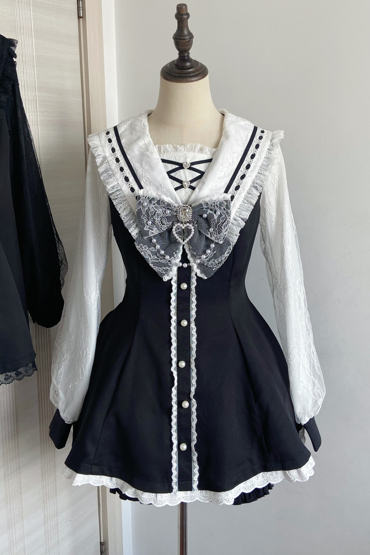 Jen Sweetheart Peplum Top + Shorts