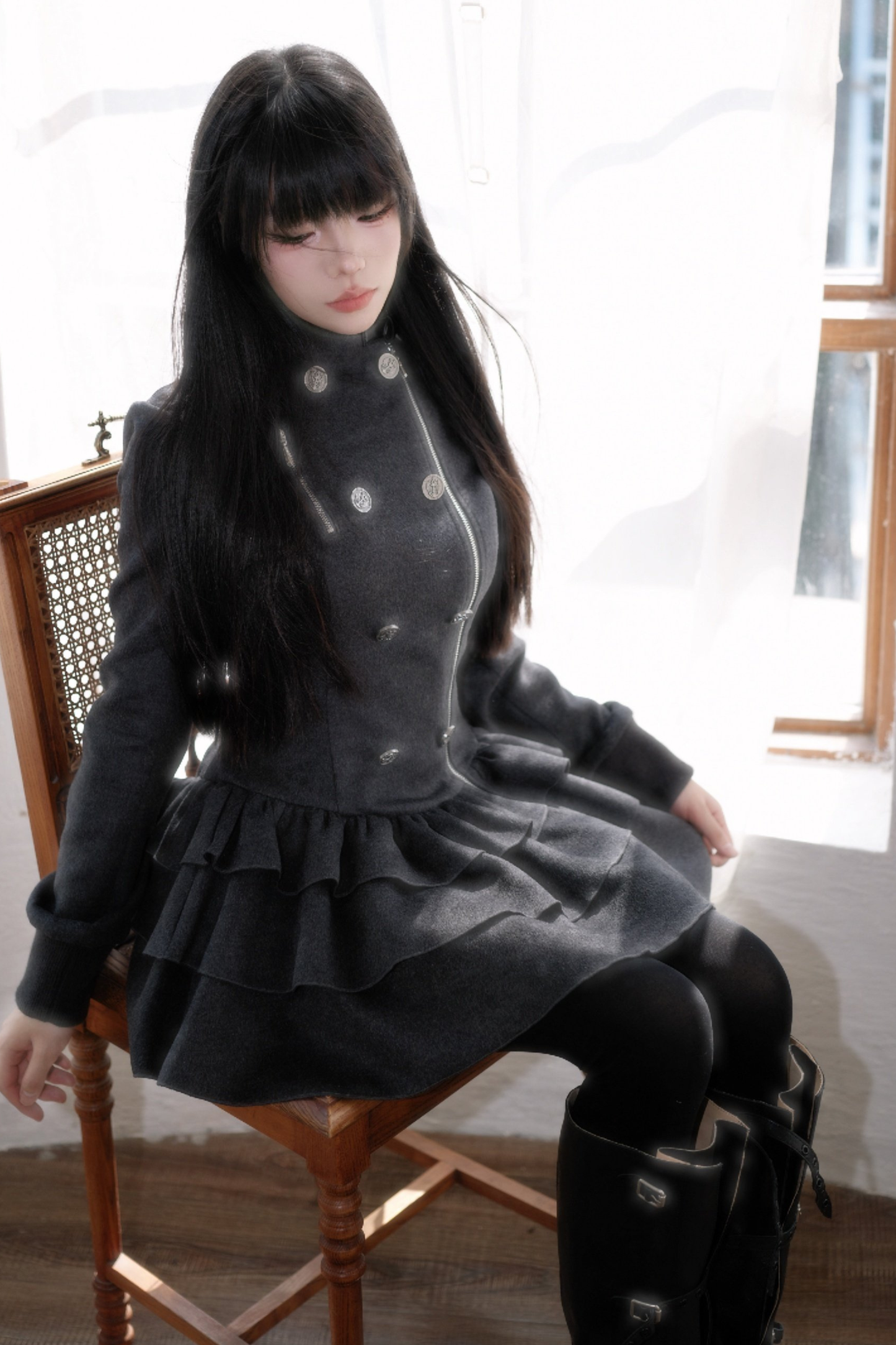 ゴシックフリルティアードドレス
