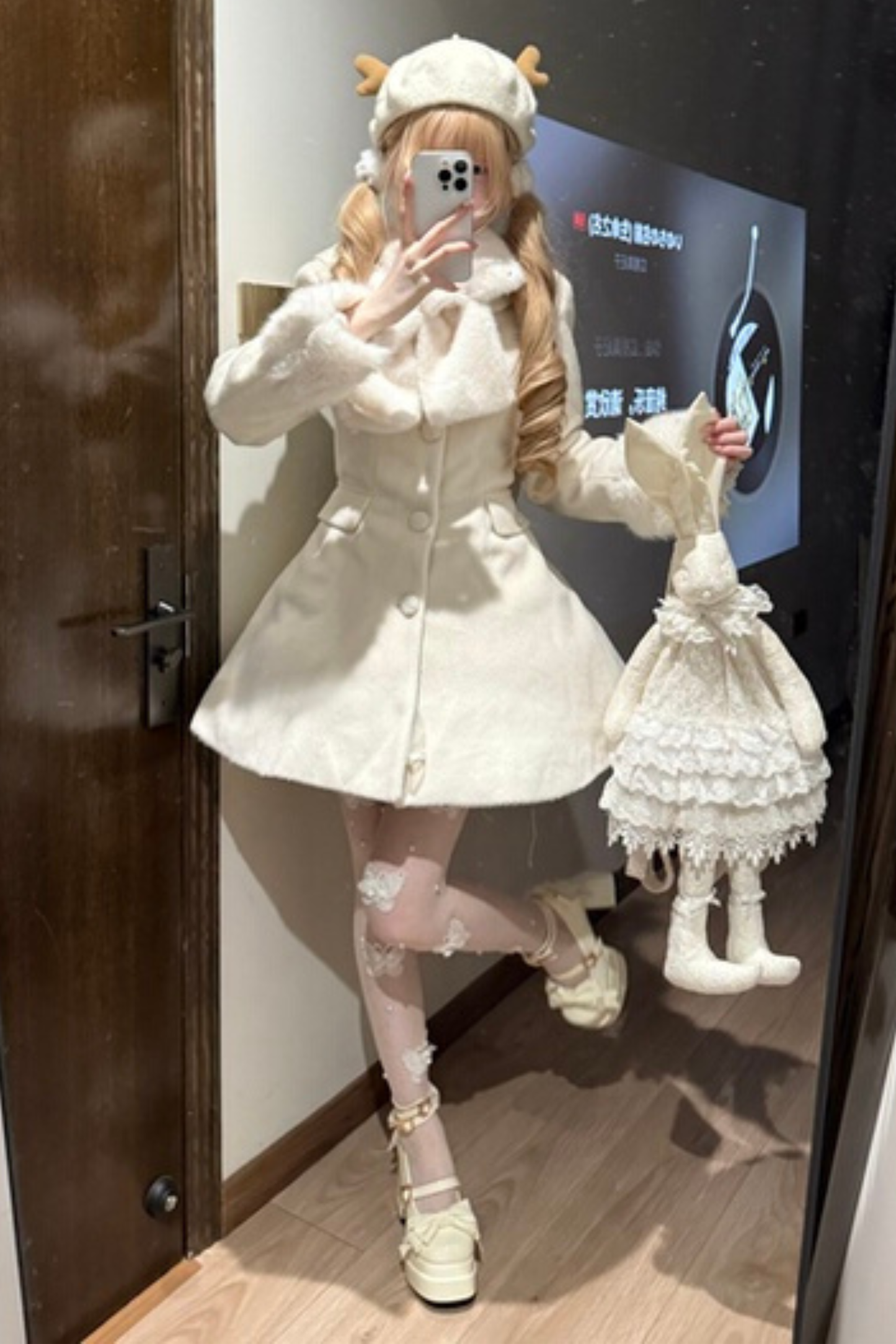 イミテーションフォックスファーコート