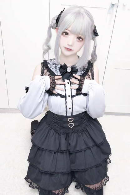 Schulterfreies Spitzenhemd + Rock