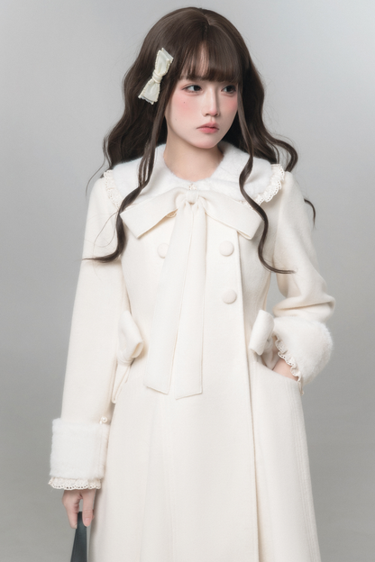 ホワイトスノーロングコート+シャツ+スカート