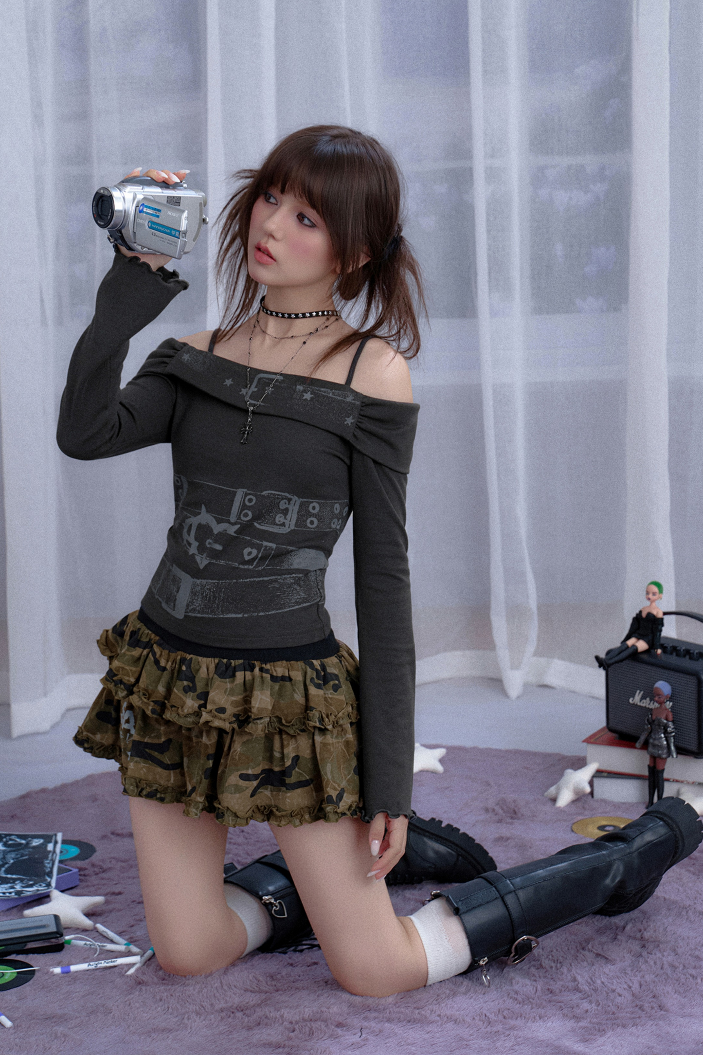 ドラッグシスターオフショルダートップス