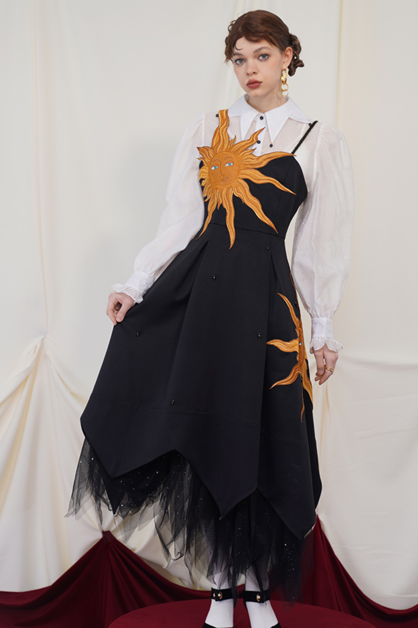 サンフラワーストラップスリムスイングレトロドレス