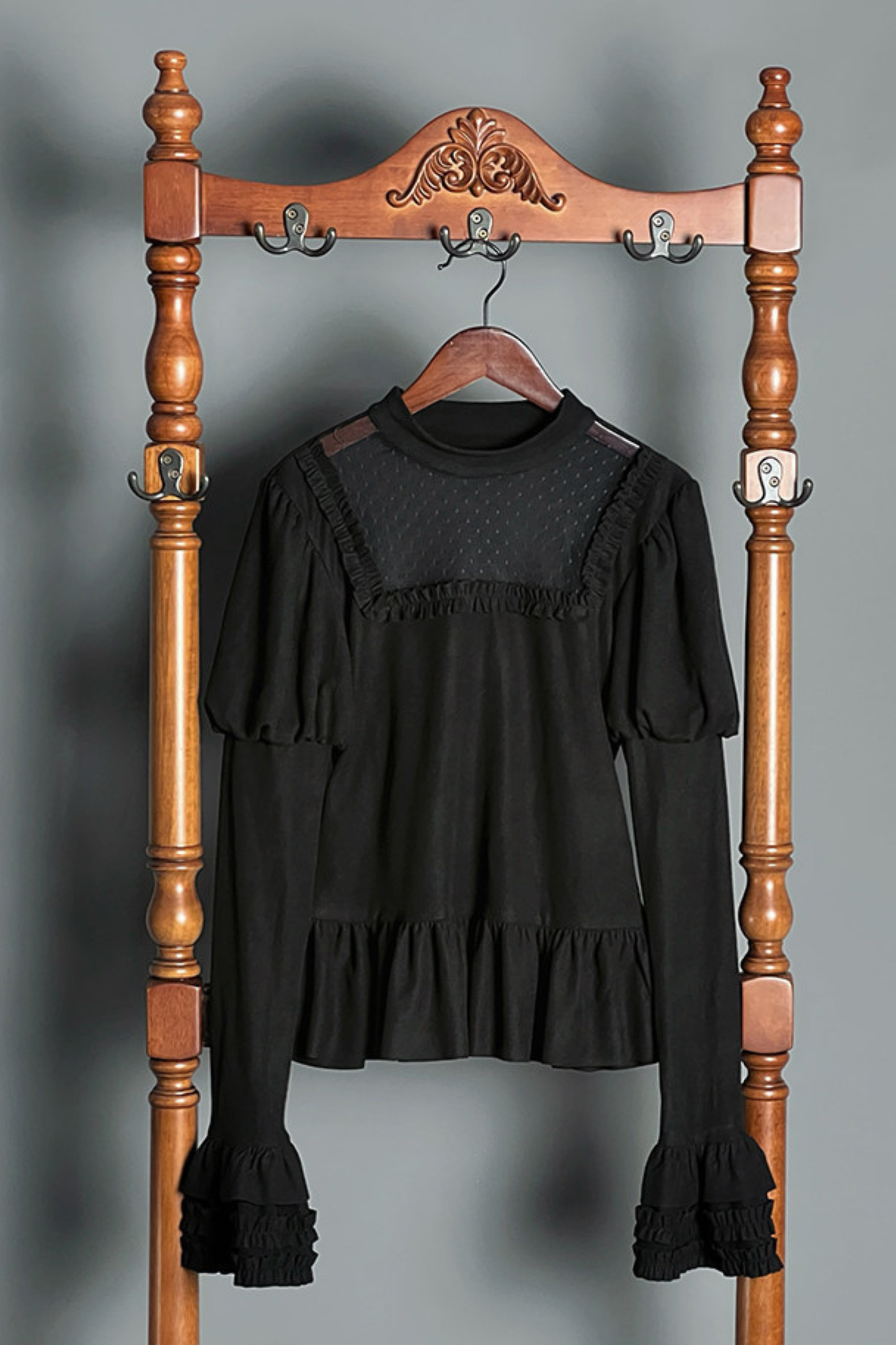 【4月8日予約締切】レースヘムゴシックトップス