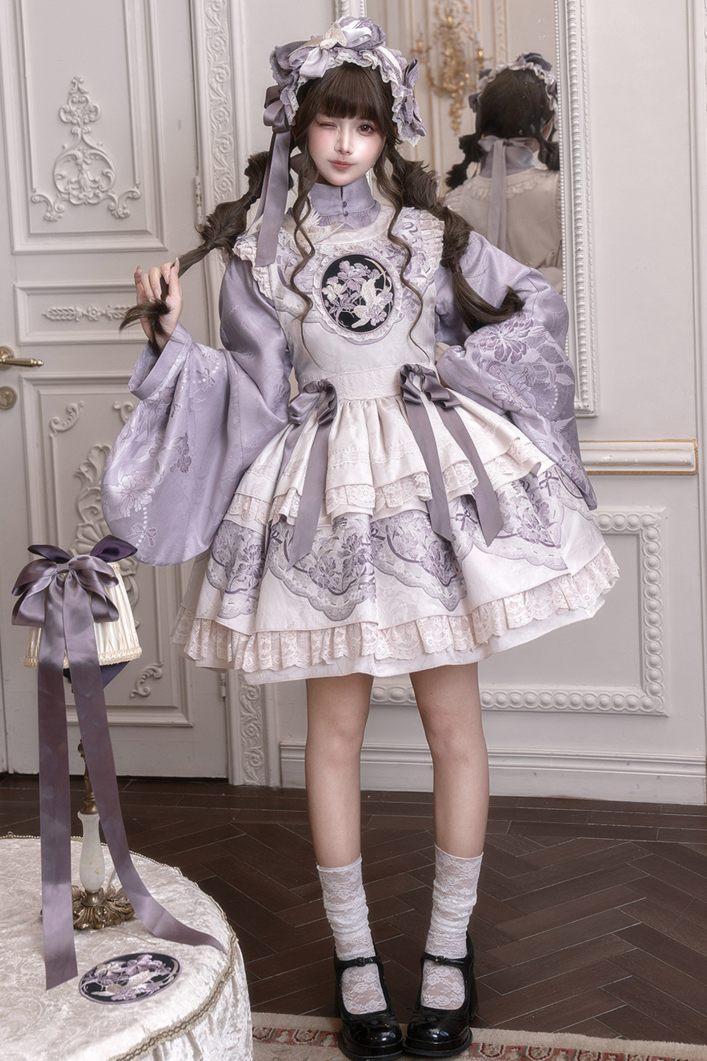 チャイナスタンドカラージャケット+サスペンダードレス+ヘアバンド