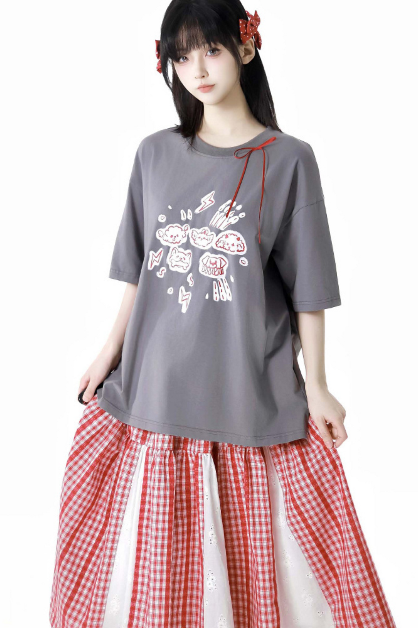 Graffiti T-shirt + Big Swing Check Skirt