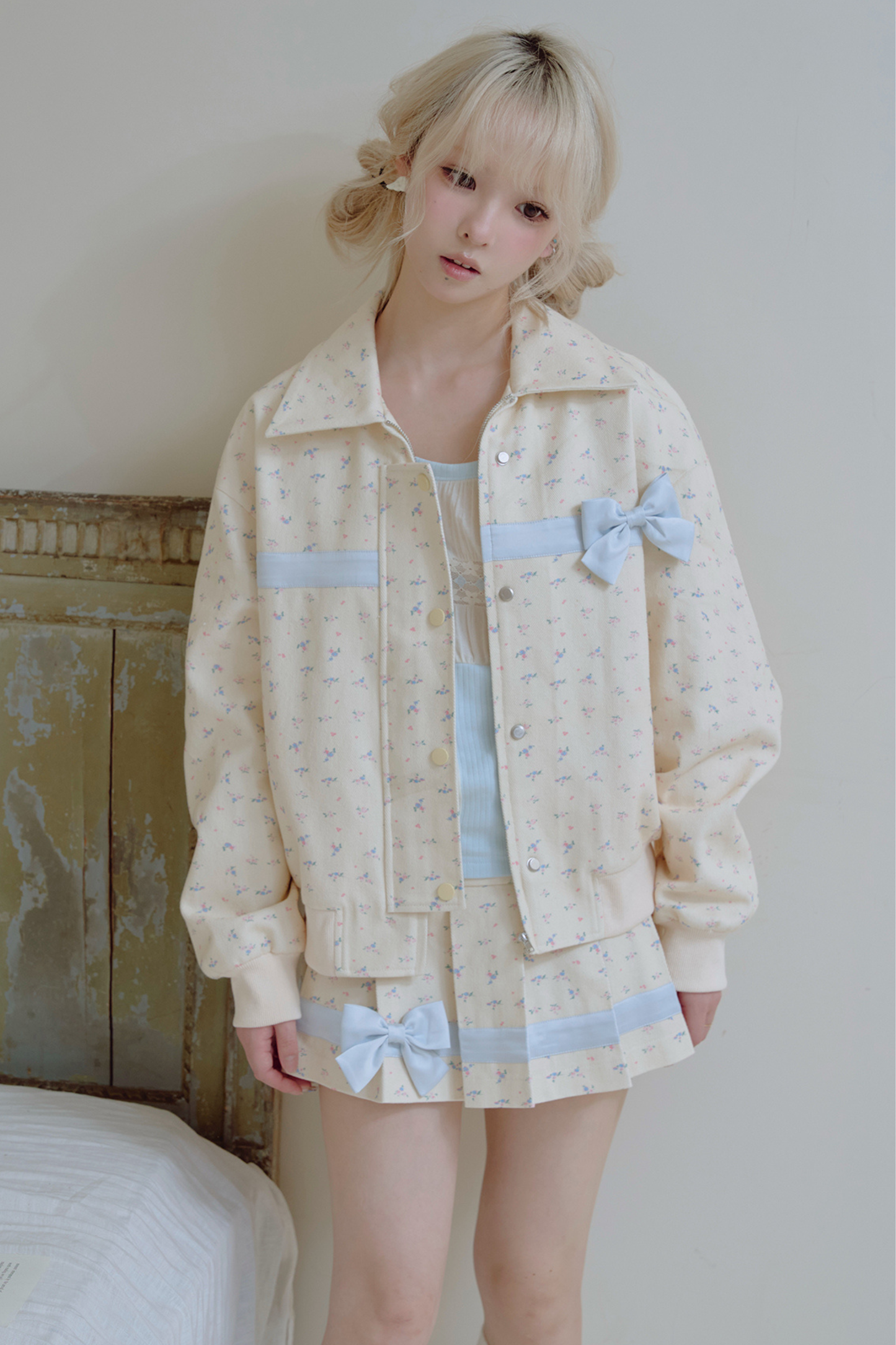 フラワーリボンジャケット＋プリーツスカート