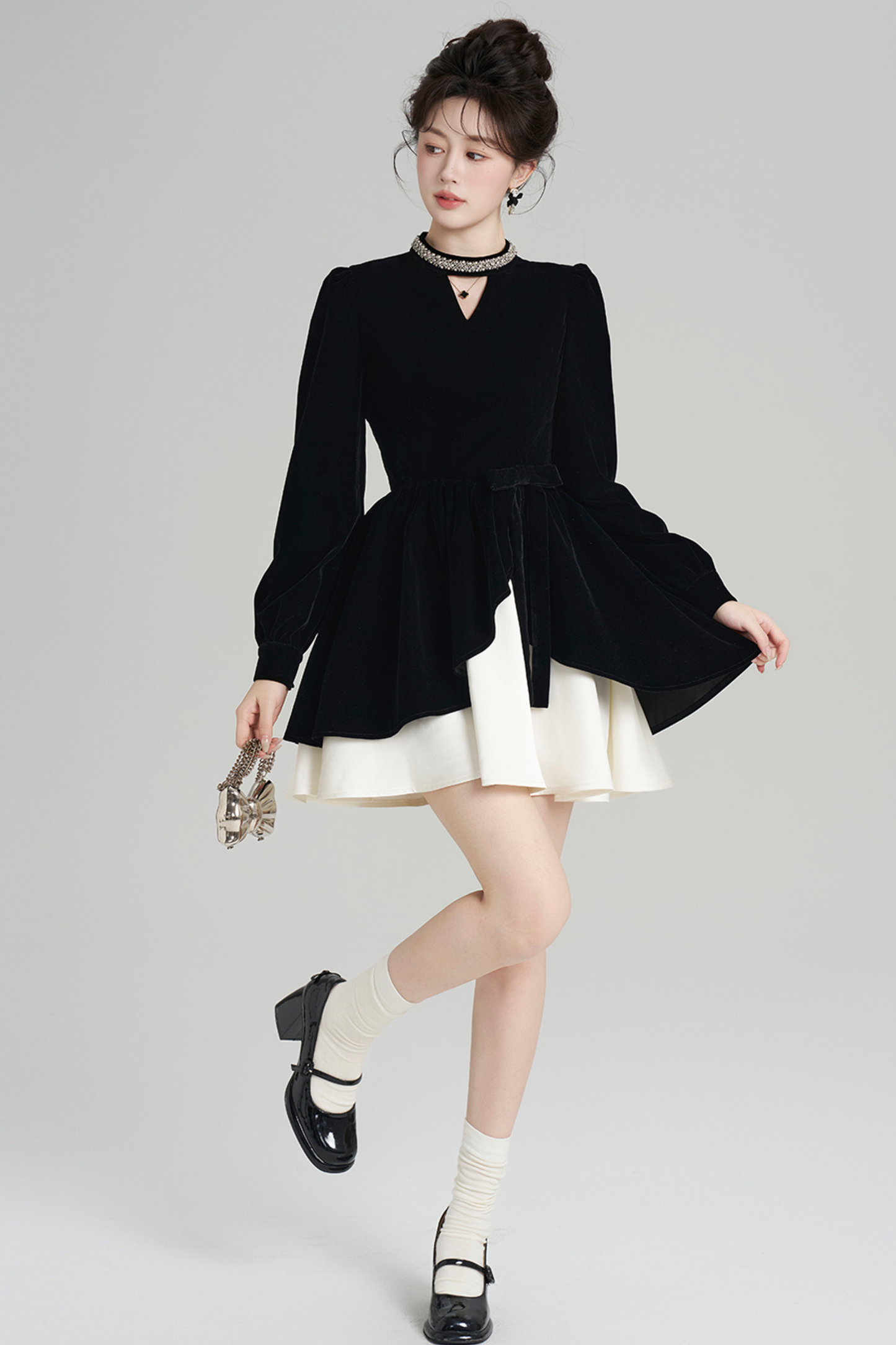 フレンチブラックベルベットラフルドレス