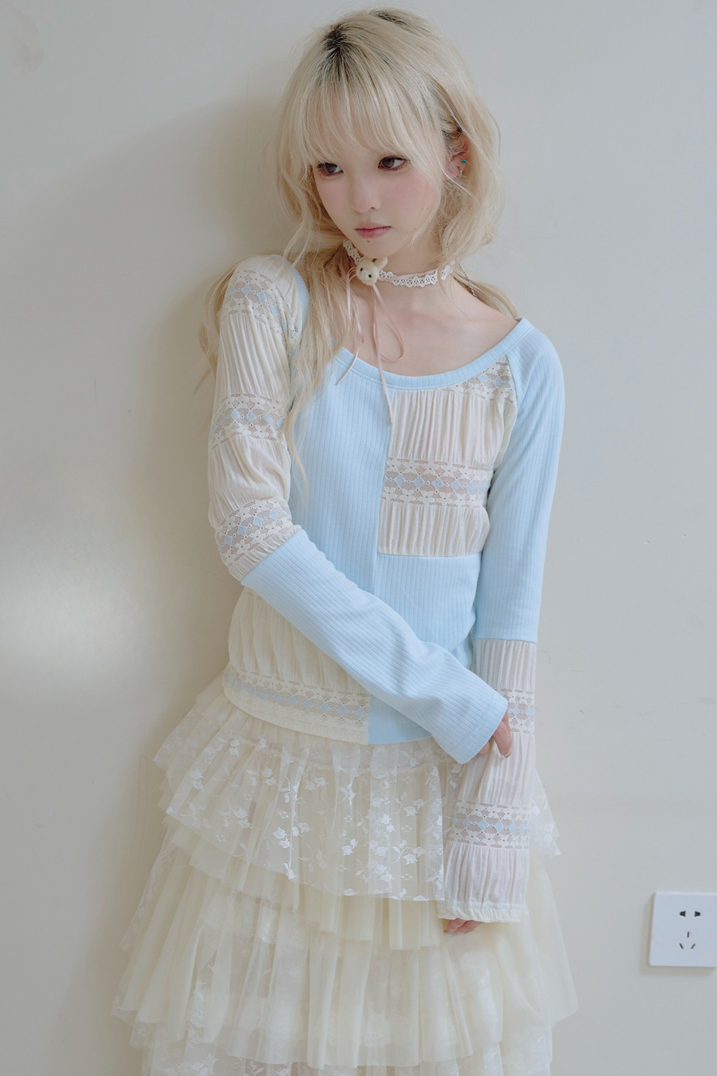 パッチワークデザインクルーネックトップス