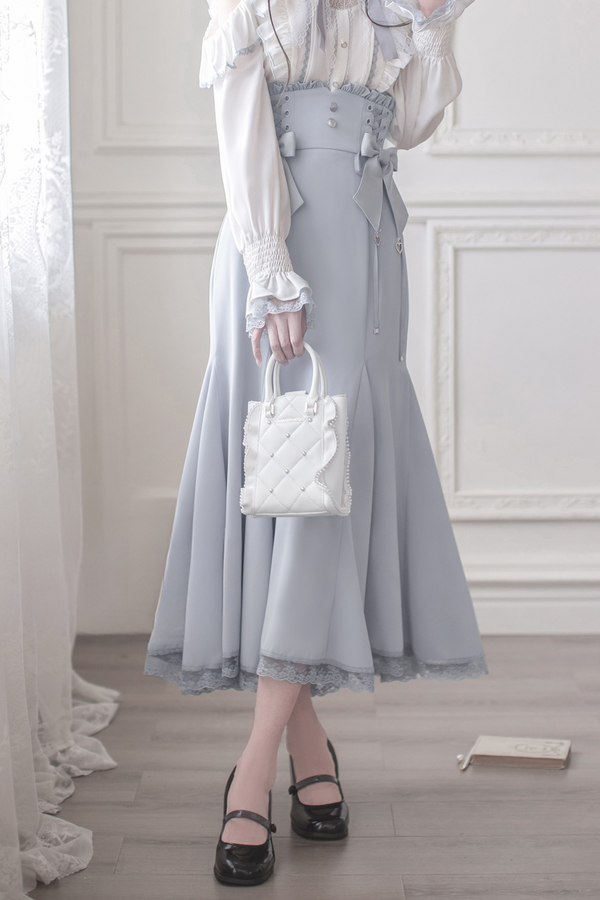 Elegant off-the-shoulder design shirt + mermaid skirt