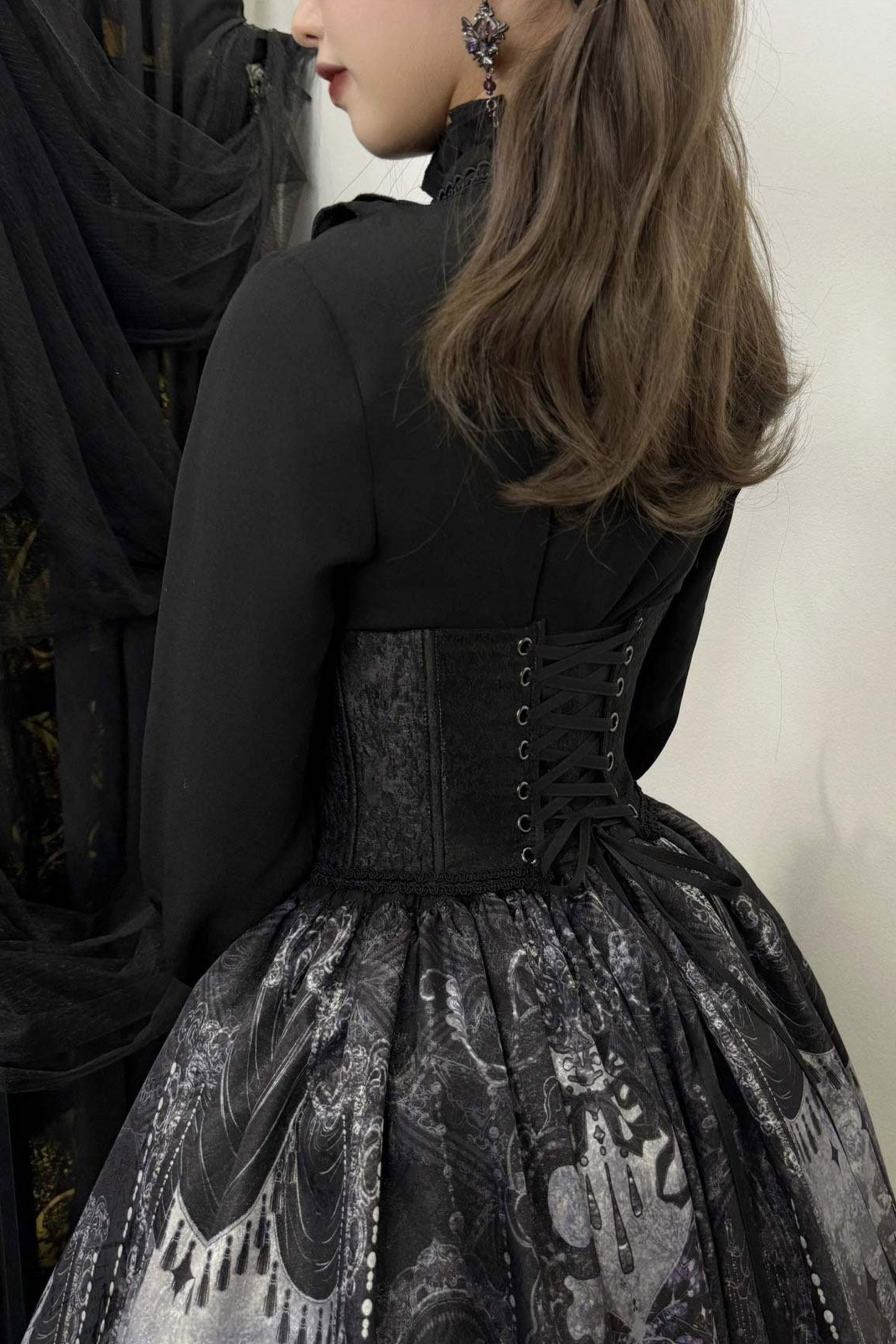 エレガントゴシックロリータジャンパースカート+ジャケット+スカート+シャツ+コルセット+アクセサリー