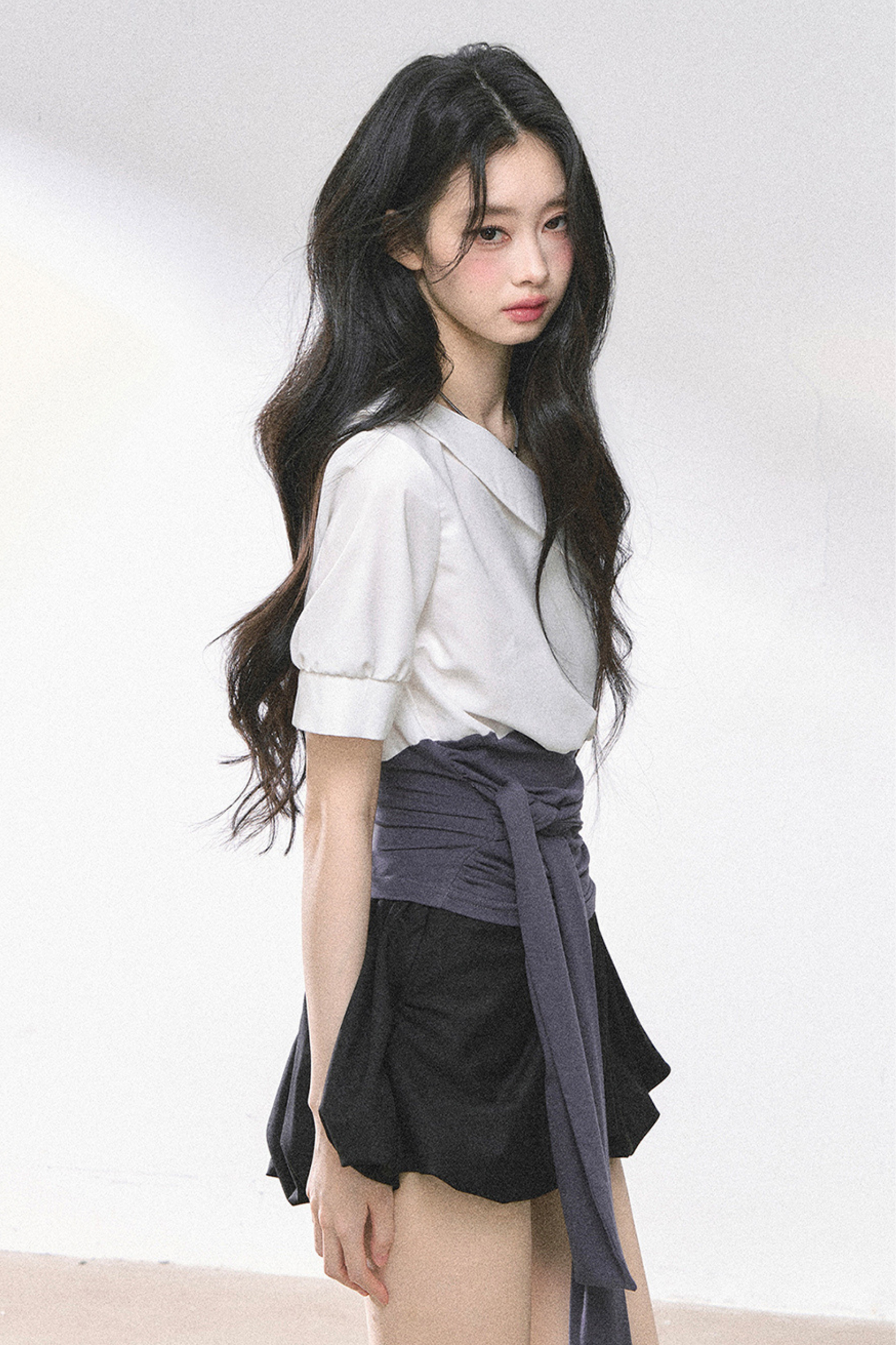 ウエストバンド付きワンショルダーシャツ