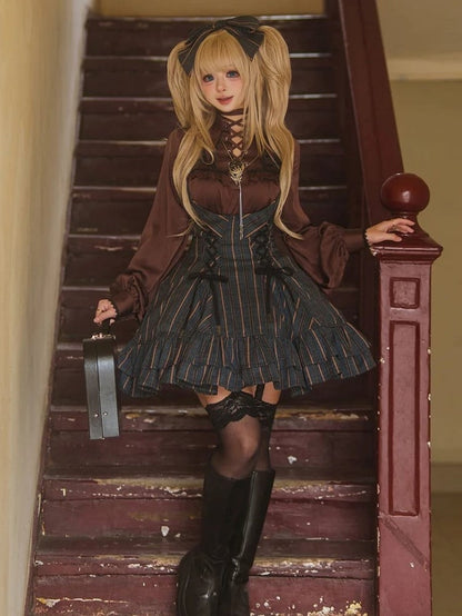 【12月29日予約締切】ゴシックロリータストライプバッククロスフリルサスドレス