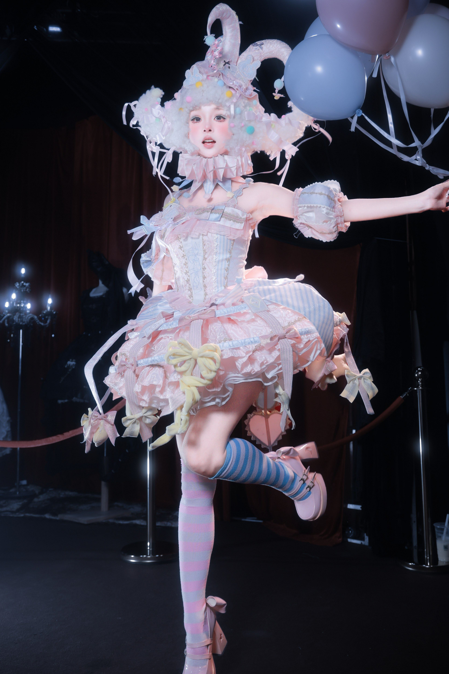 [Vorbestellung bis 16. März] Castle Lolita Oberteil + Rock + Reifrock + Accessoires