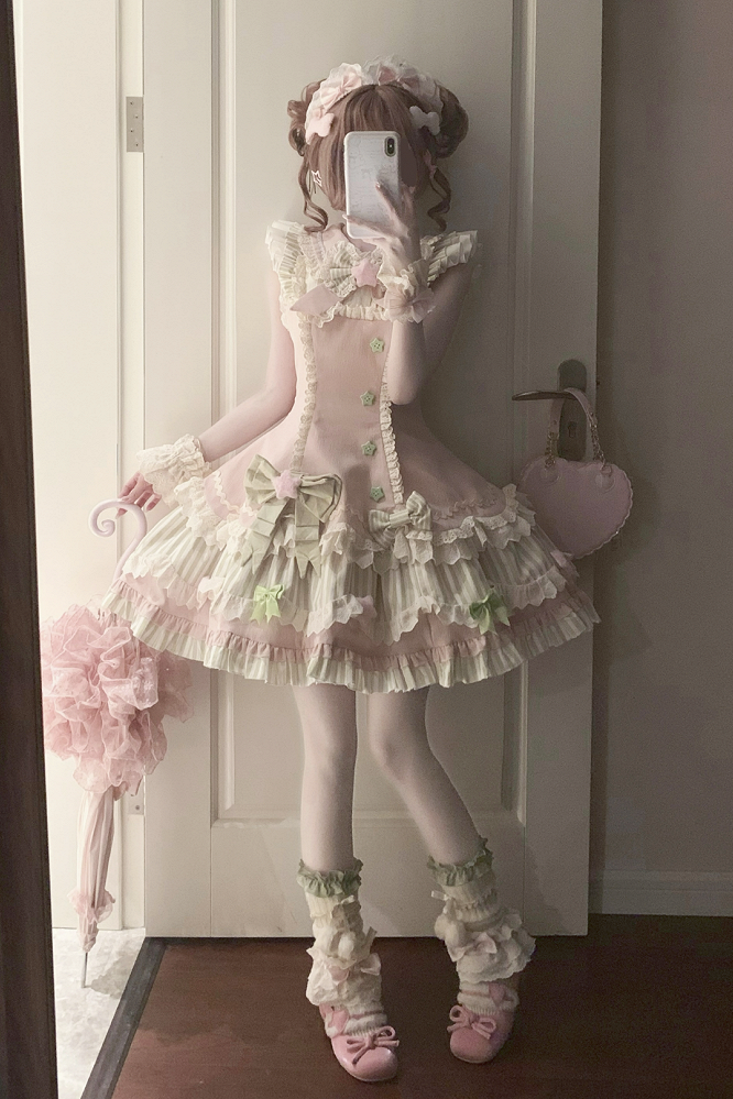 [Reservierungsschluss 22. Juni] Süßes Lolita-Stufenkleid in Pastell und Schwarz mit Sternen und Schleifen