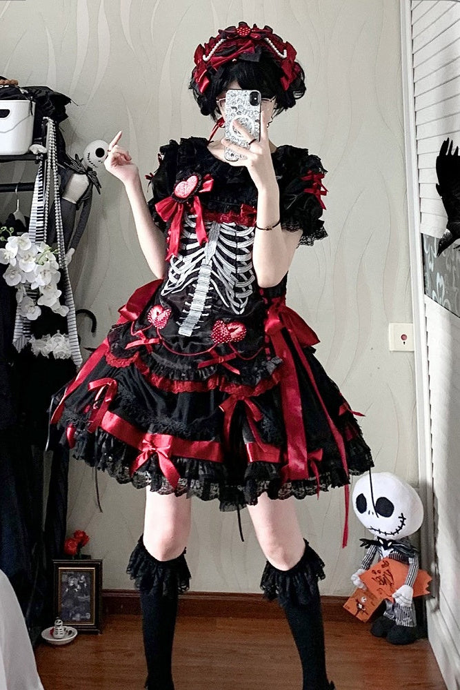 【11月4日予約締切】Blue-Black/Red-Black/Purple-Black Gothic Lolita Puff-Sleeve Lace Bow Doll Dress With Bone Embroidery Apron
