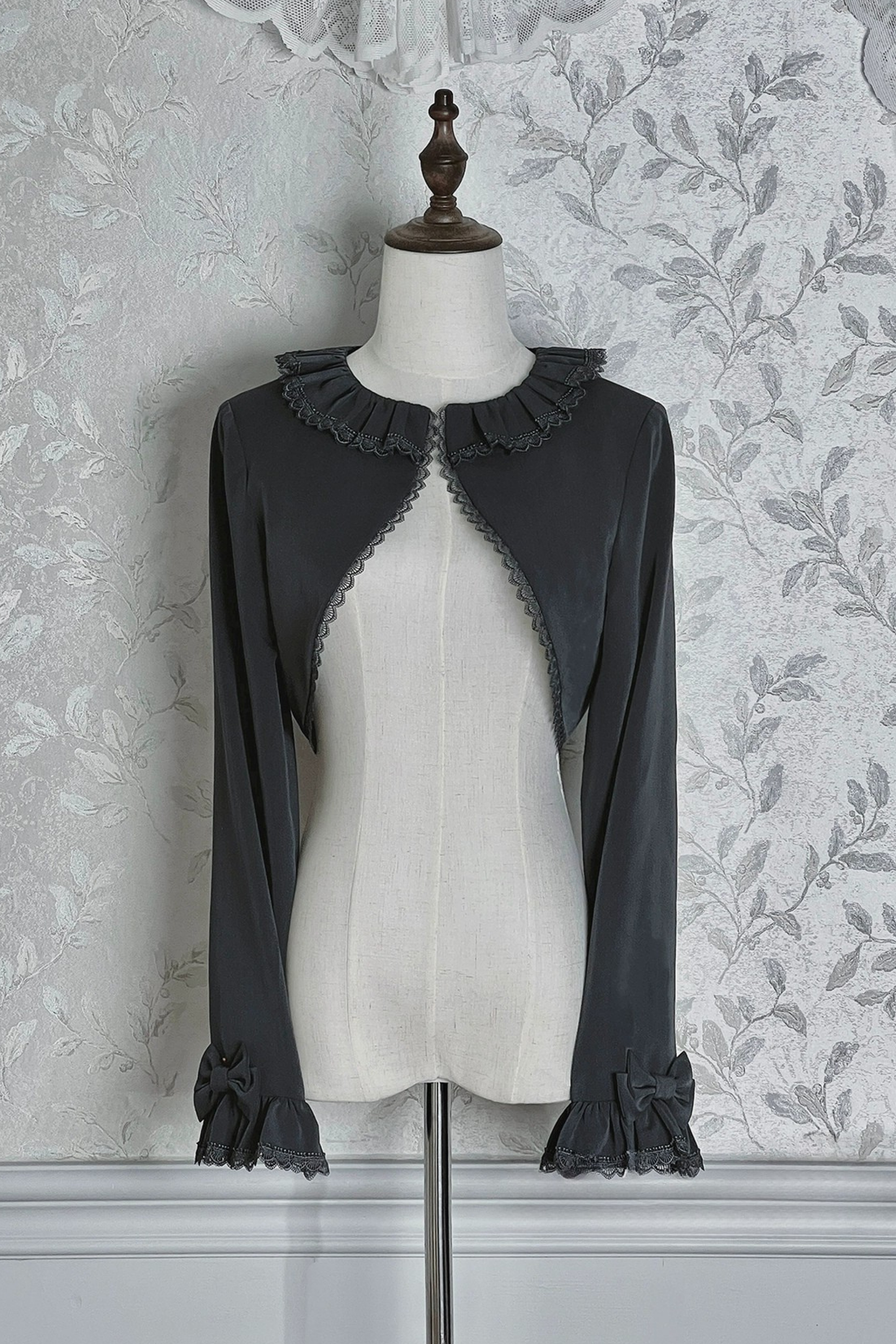 【12月23日予約締切】ビクトリアデュークエレガントクラシックショートジャケット