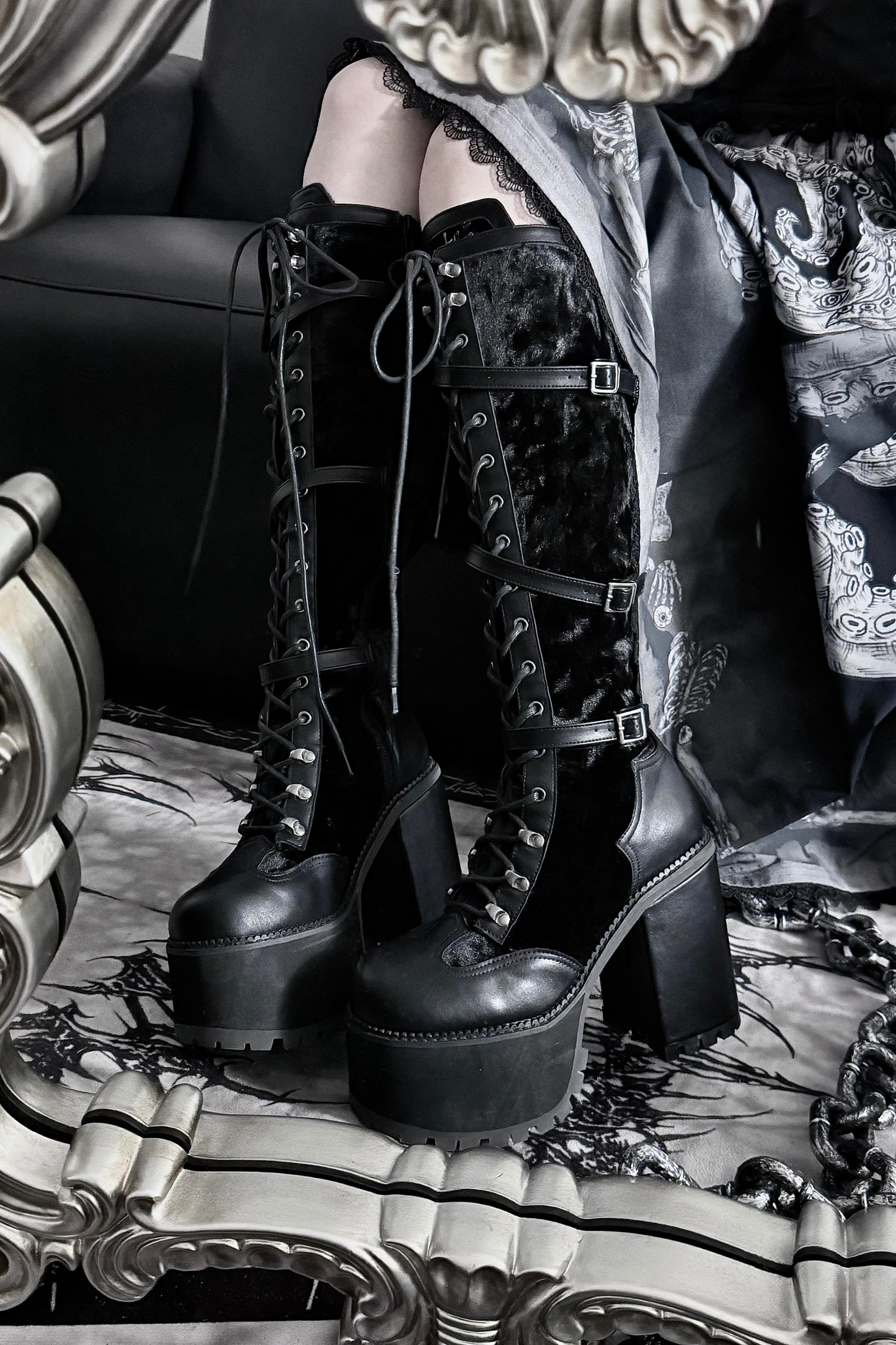 【4月4日予約締切】レースゴシックスエードレースアップブーツ