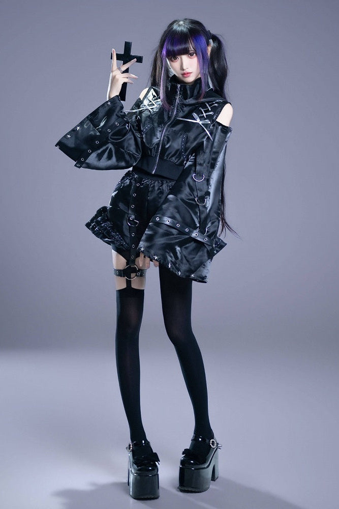 [Vorbestellungsartikel] Glänzende und mattschwarze Gothic-Cyber-Katzenohren-Kapuzenjacke mit freien Schultern und Reißverschluss+kurze Hose mit Beinringen im Set