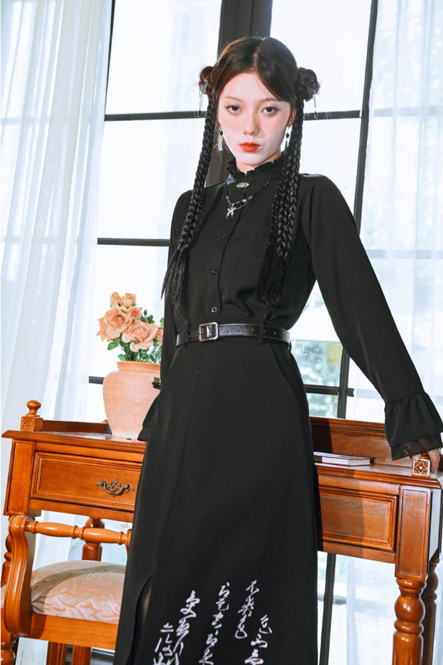 Metal button stand collar shirt