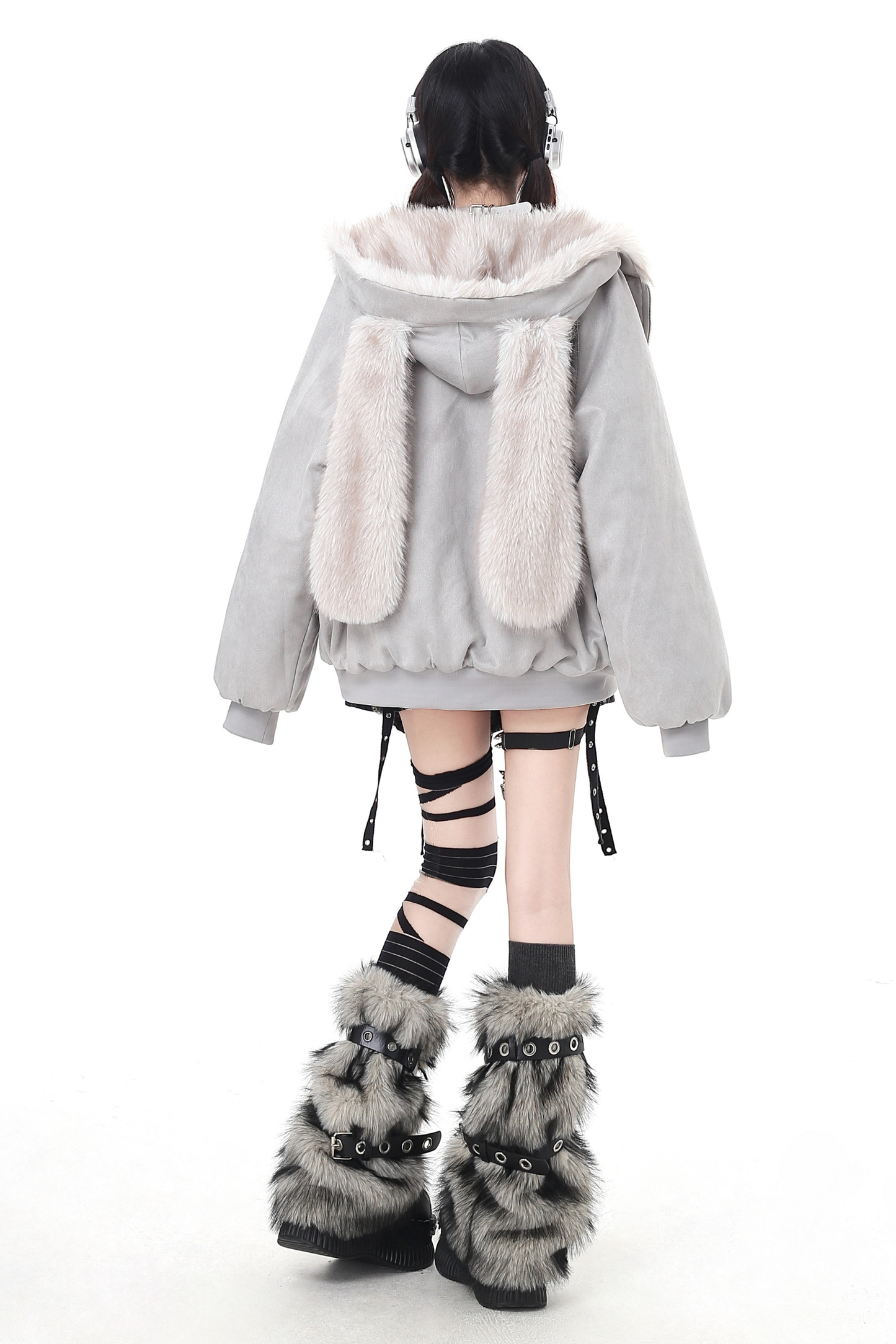 バニーファーフードジップジャケット