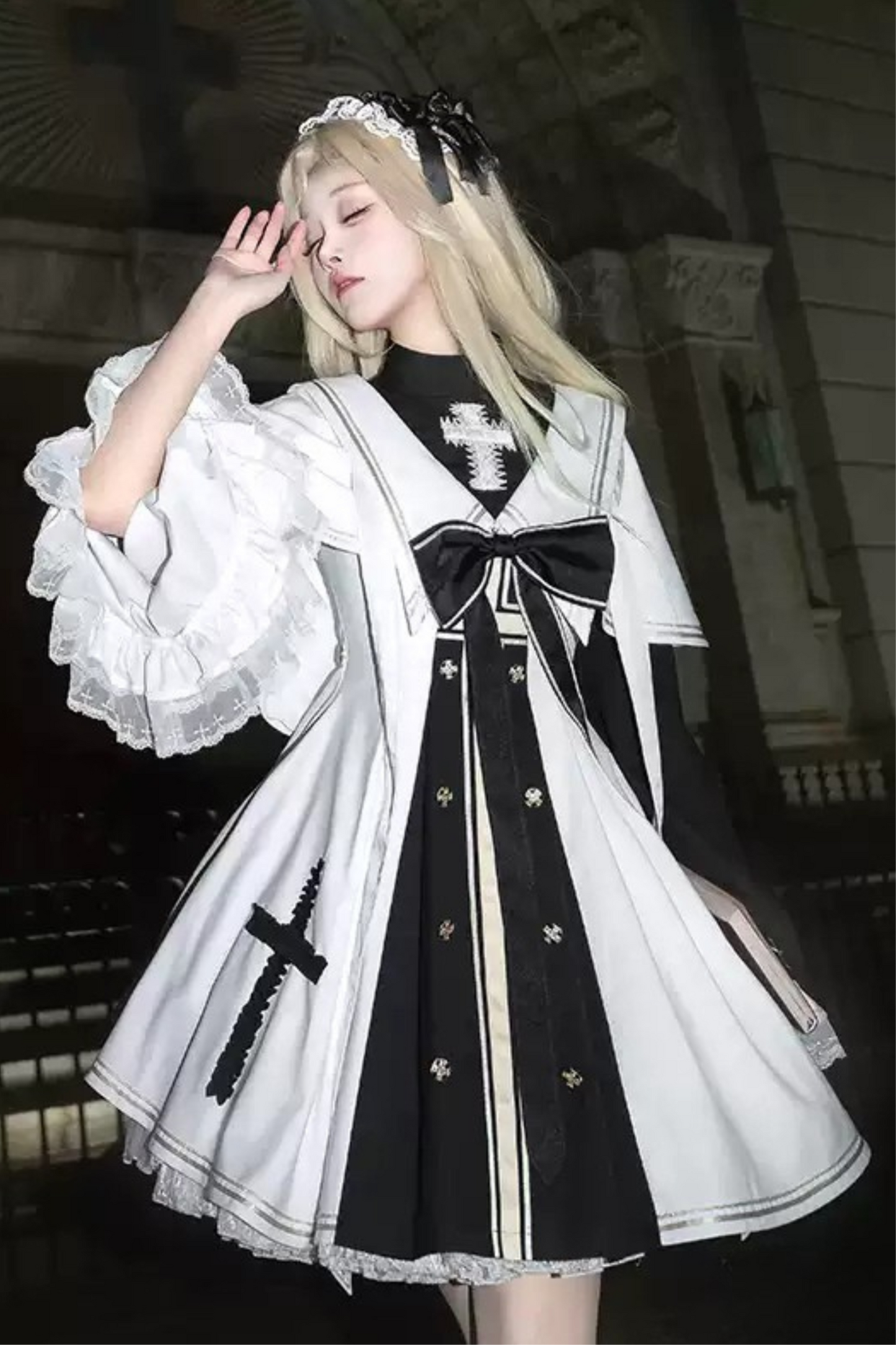 [Reservation Deadline: March 11] Nun Gothic Dark Cape Dress Full Set