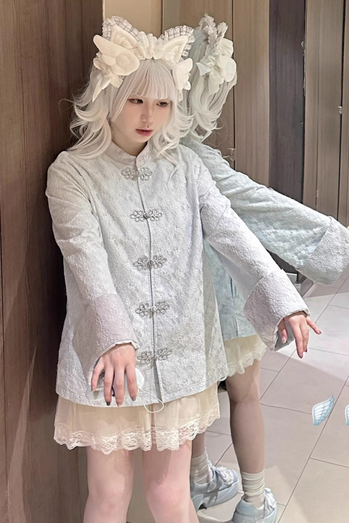 China Buckle Little Top + Uras Camisole + Flared Pants