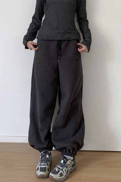 エンブロイダードスノーフレークサーマルパンツ