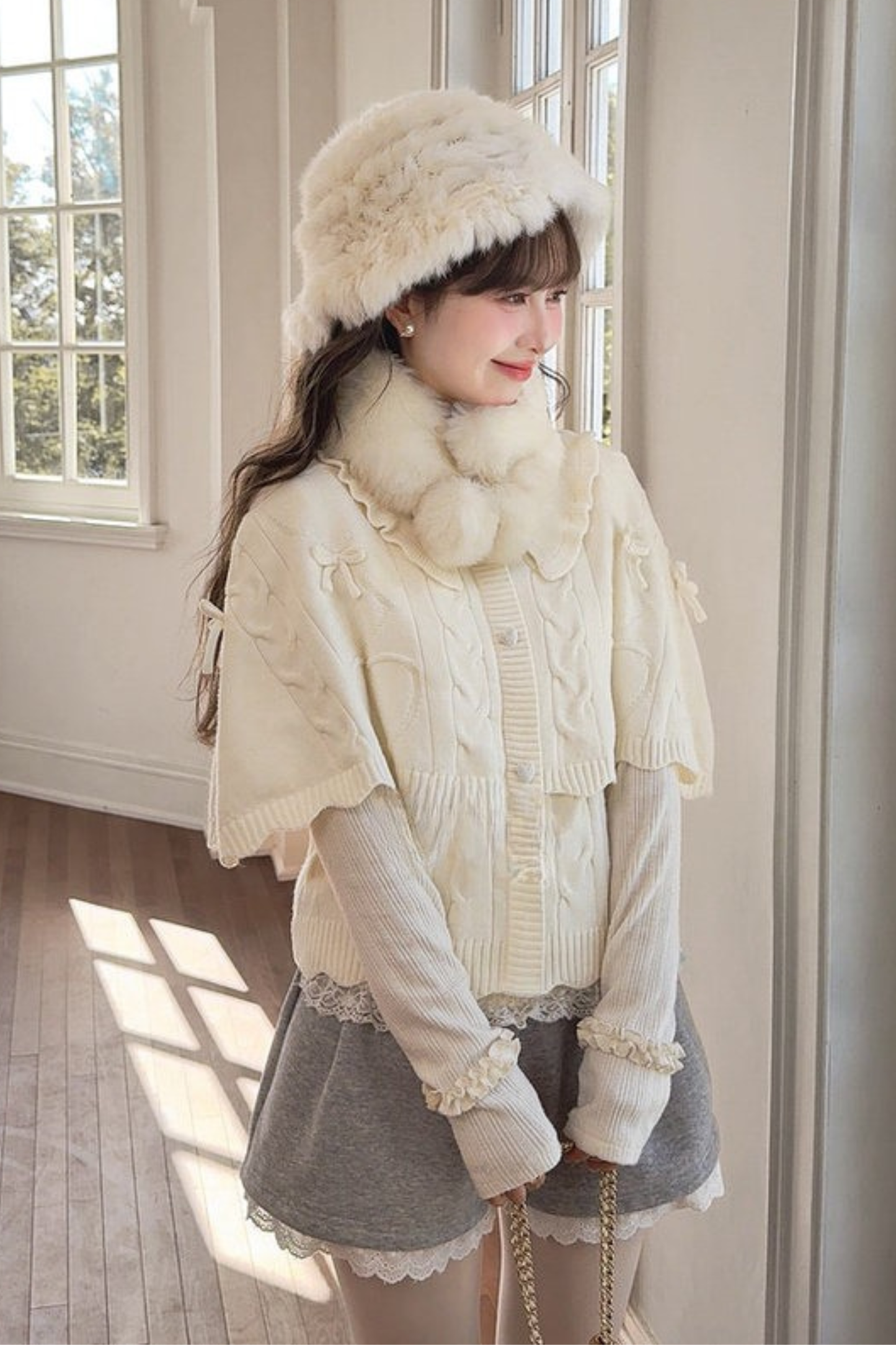 ガーリールーズラペルセーター