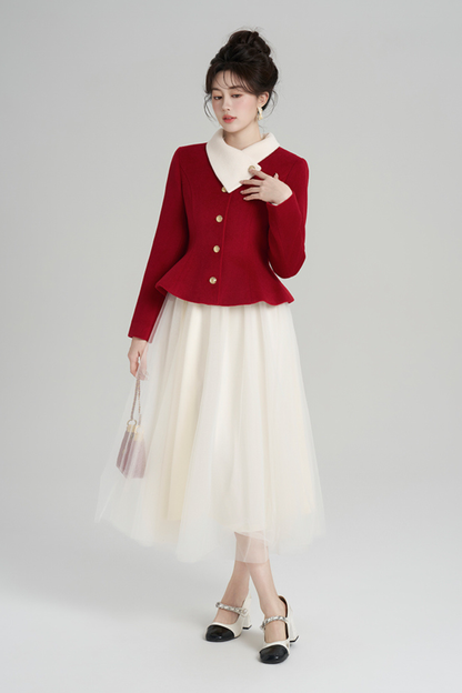 レッドウールンウエストシンチングコート+ロングドレス