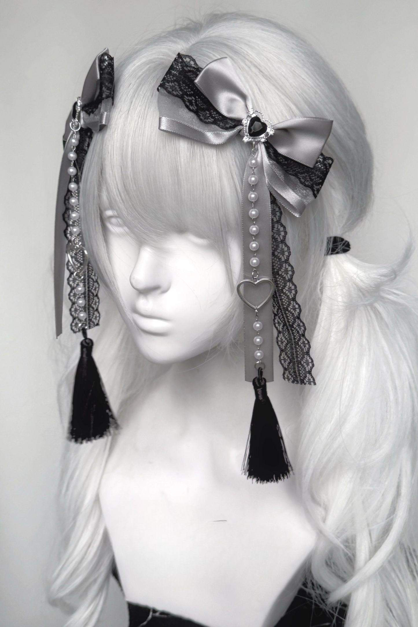 Dark Chinese-Style Tassel Rhinestone Hair Trim Clip