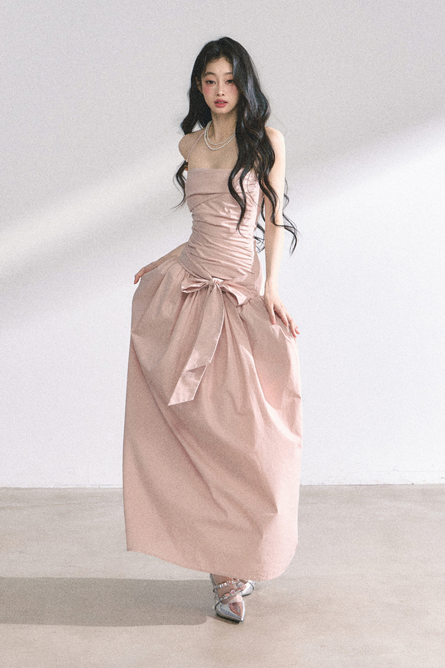 ホルターネックロングドレス