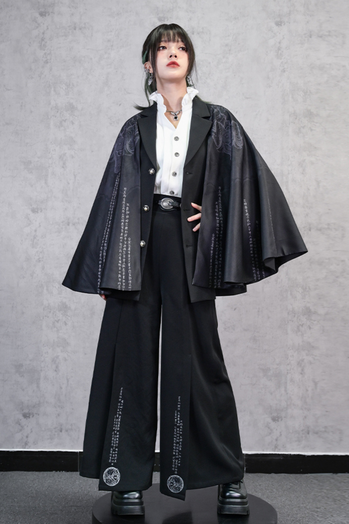 eccentric shawl jacket