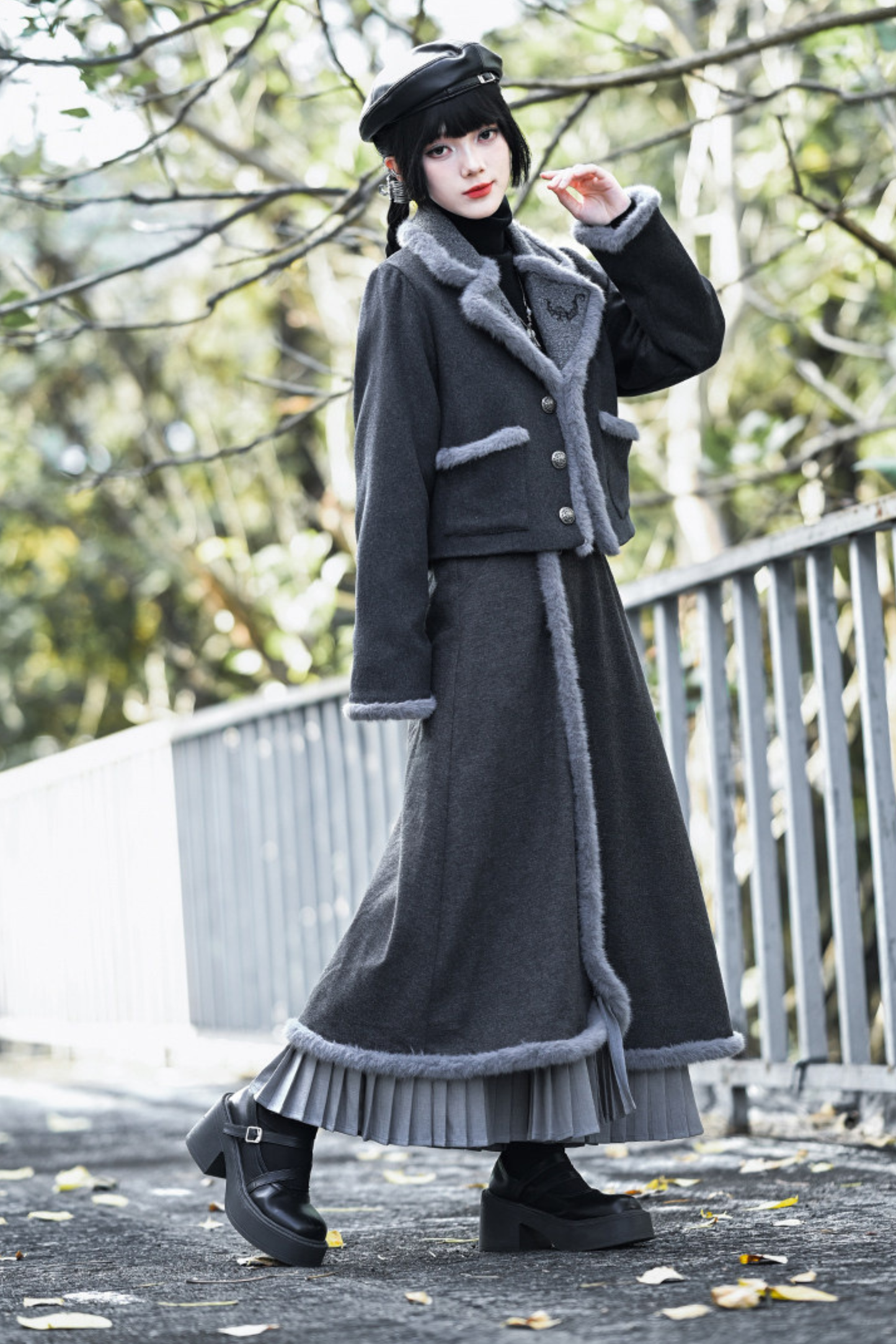 Retro mode fur short jacket + skirt