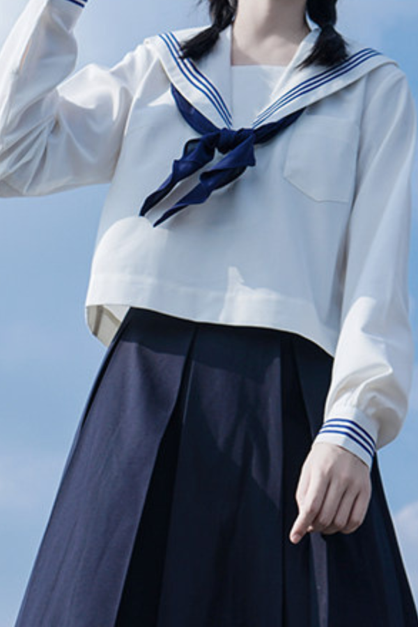 クライセーラートップス+スカート+ソックス+スカーフ+スカーフクリップ