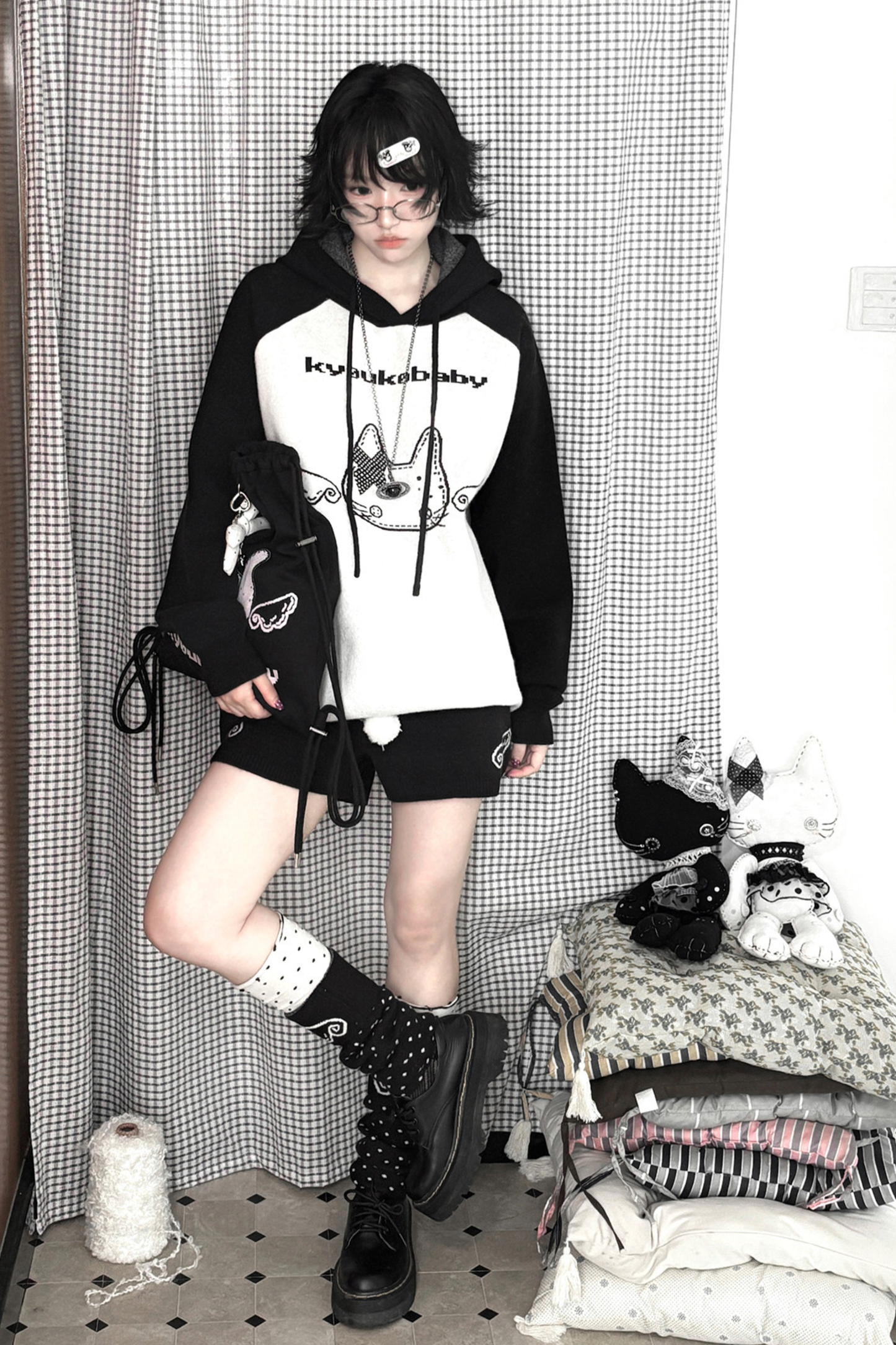 Hoodie Loose Top + Pants + Bag + Ribbon + Leg Warmers