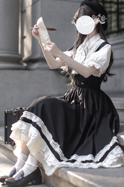 [Reserved Item] Light Low College Style British Retro Vest Skirt + Shirt + Ribbon Tie + Brooch