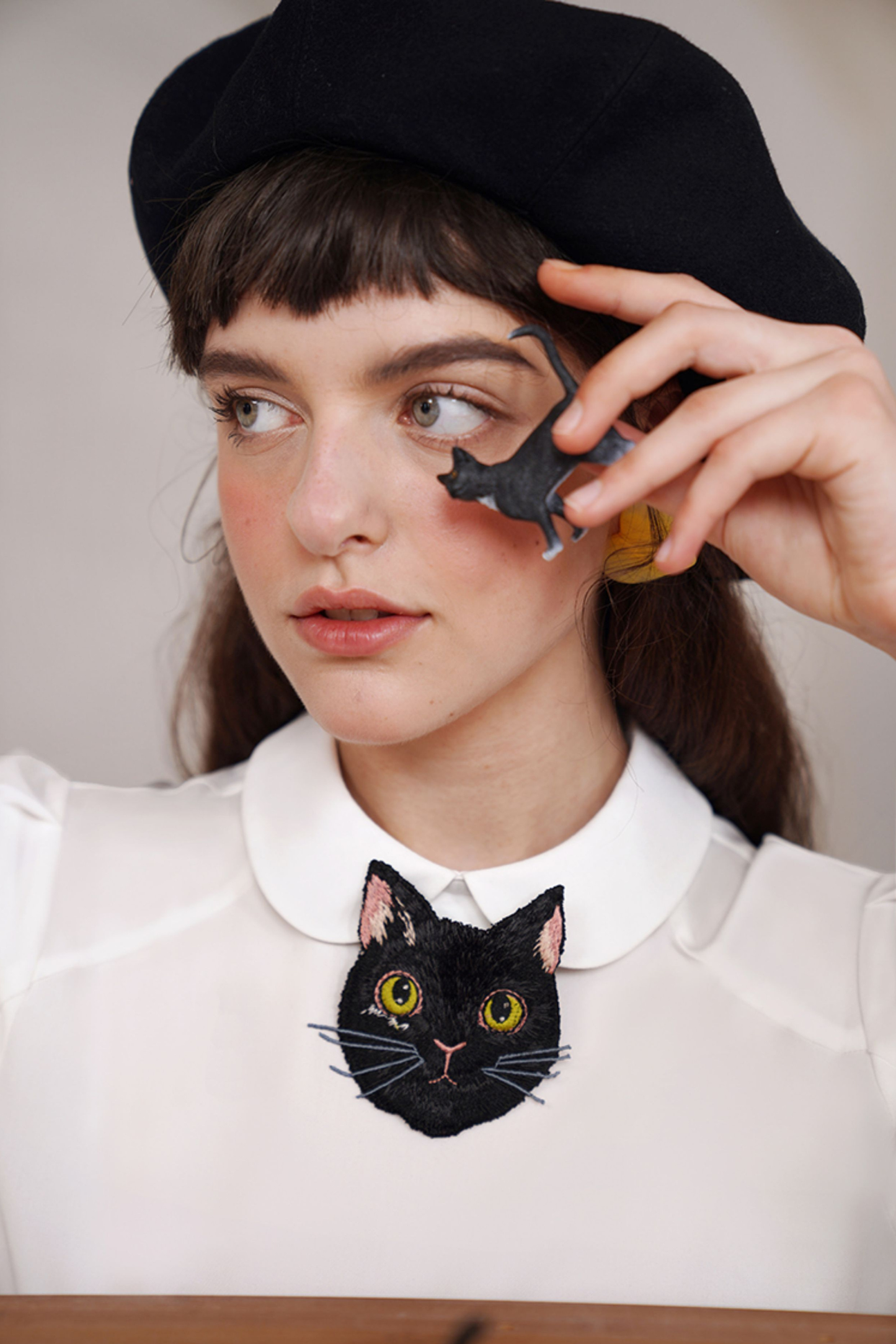 ブラックキャットネクタイ