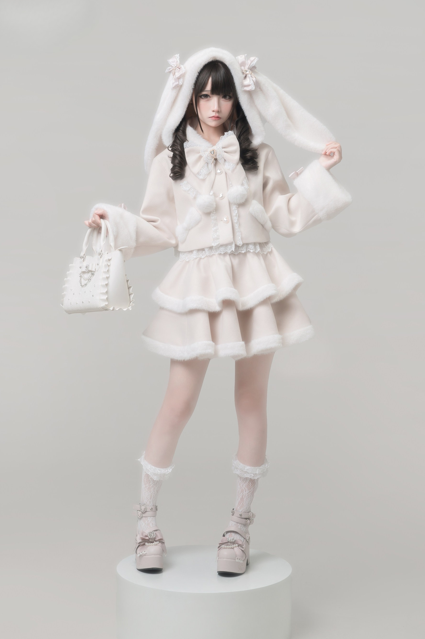 【2月7日予約締切】うさ耳フーディーファーリボンジャケット＋ファースカート