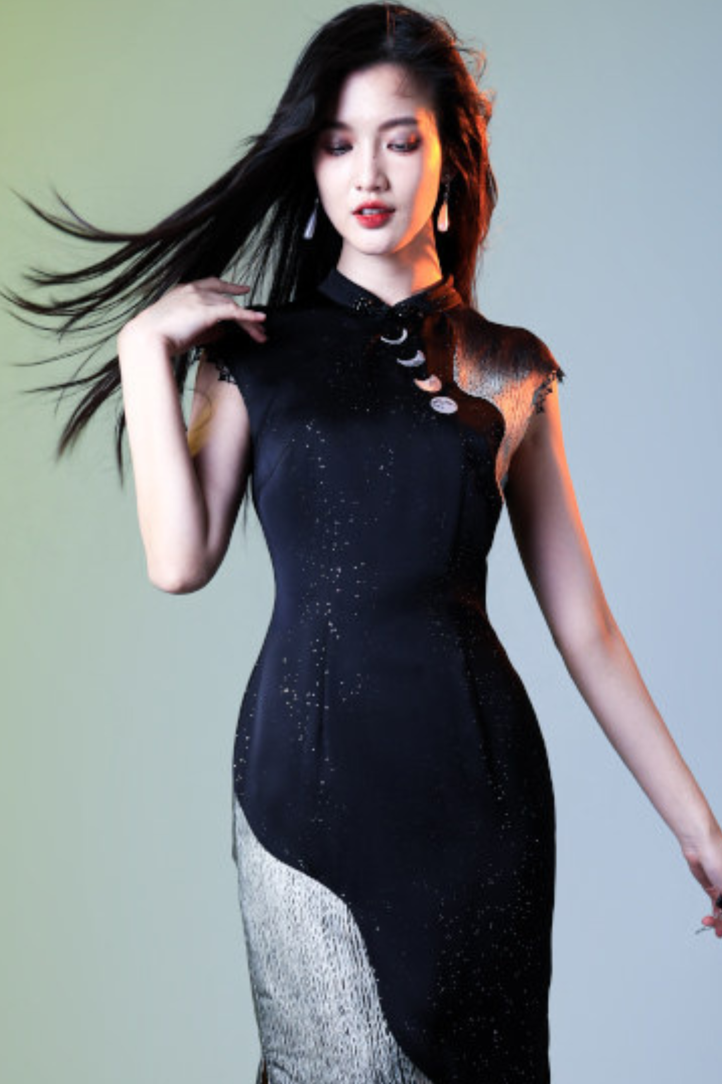 ダークサテンムーンチャイナタイトドレス