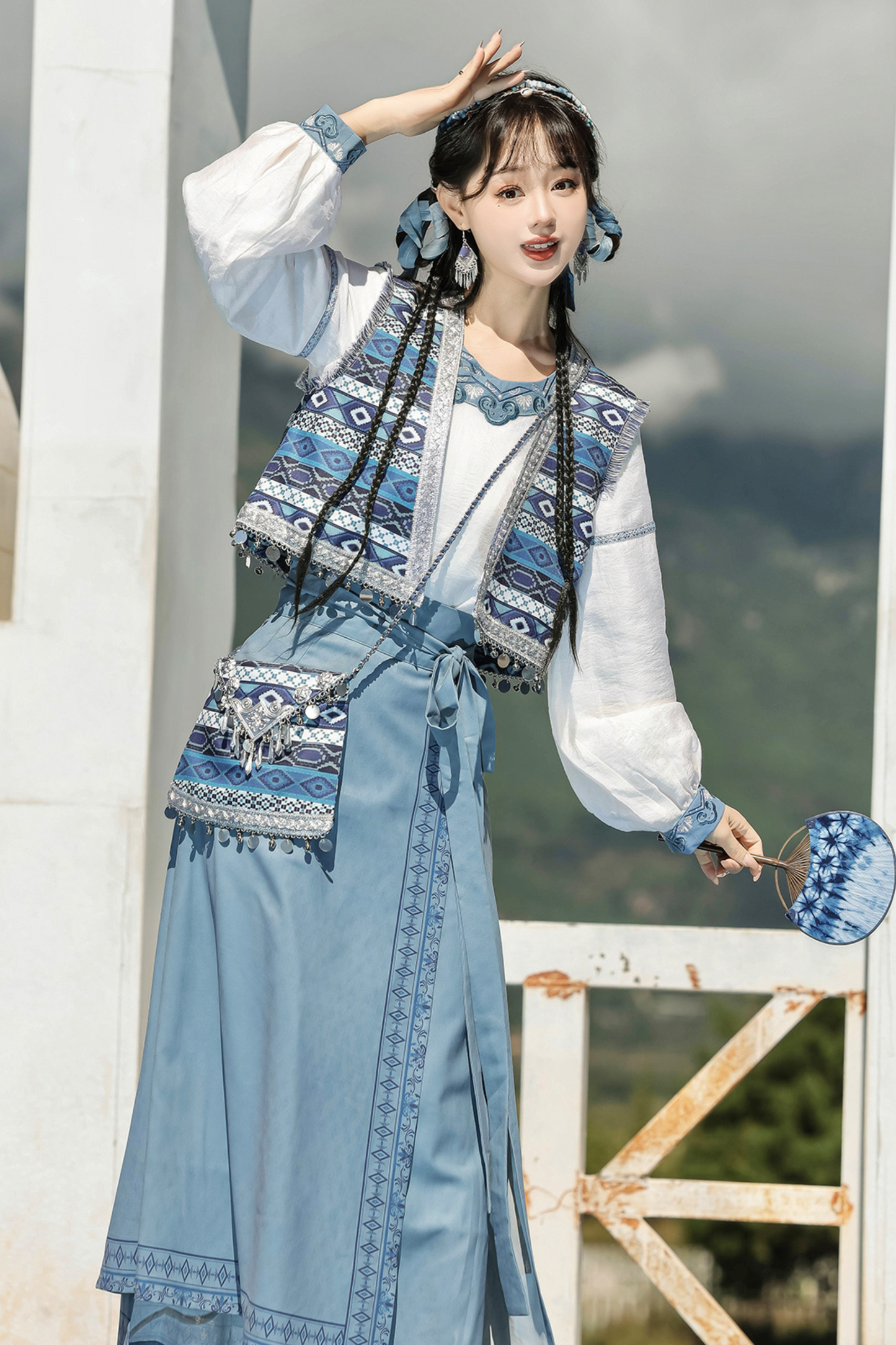 Weiyan Hulan ethnic vest + top + skirt + shoulder bag