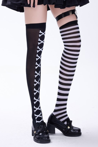 アシンメトリカルゴシックロリータニーハイソックス