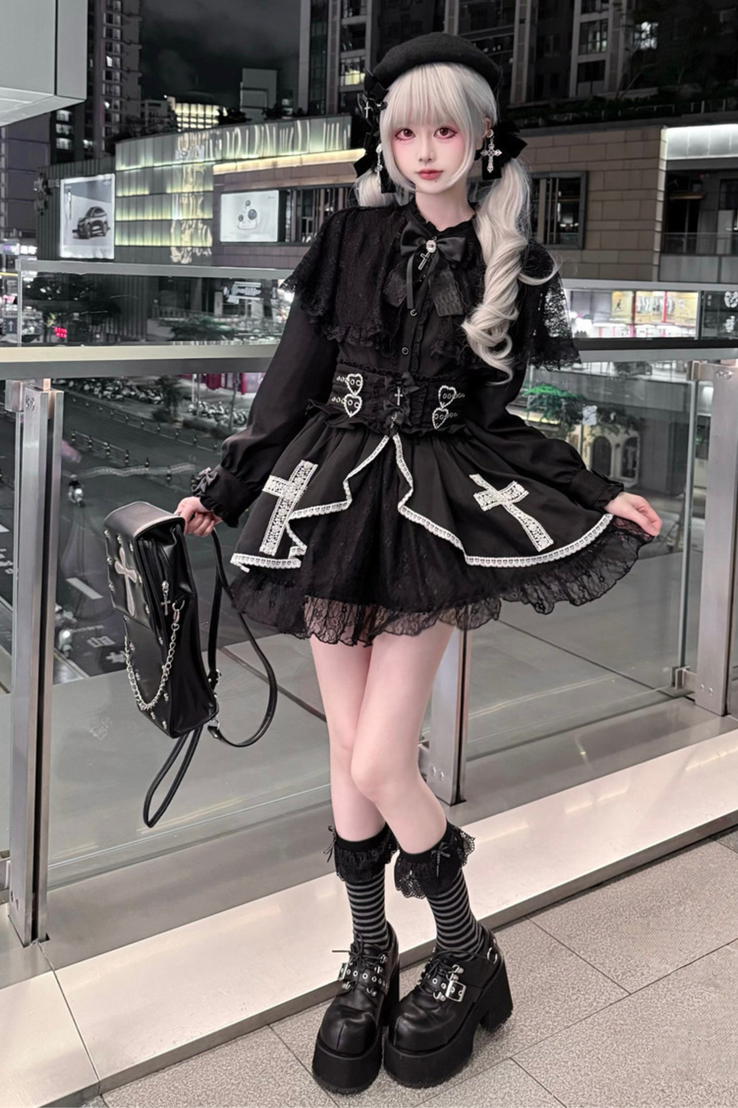 Hemd im Cape-Stil + Kreuzrock + Hut