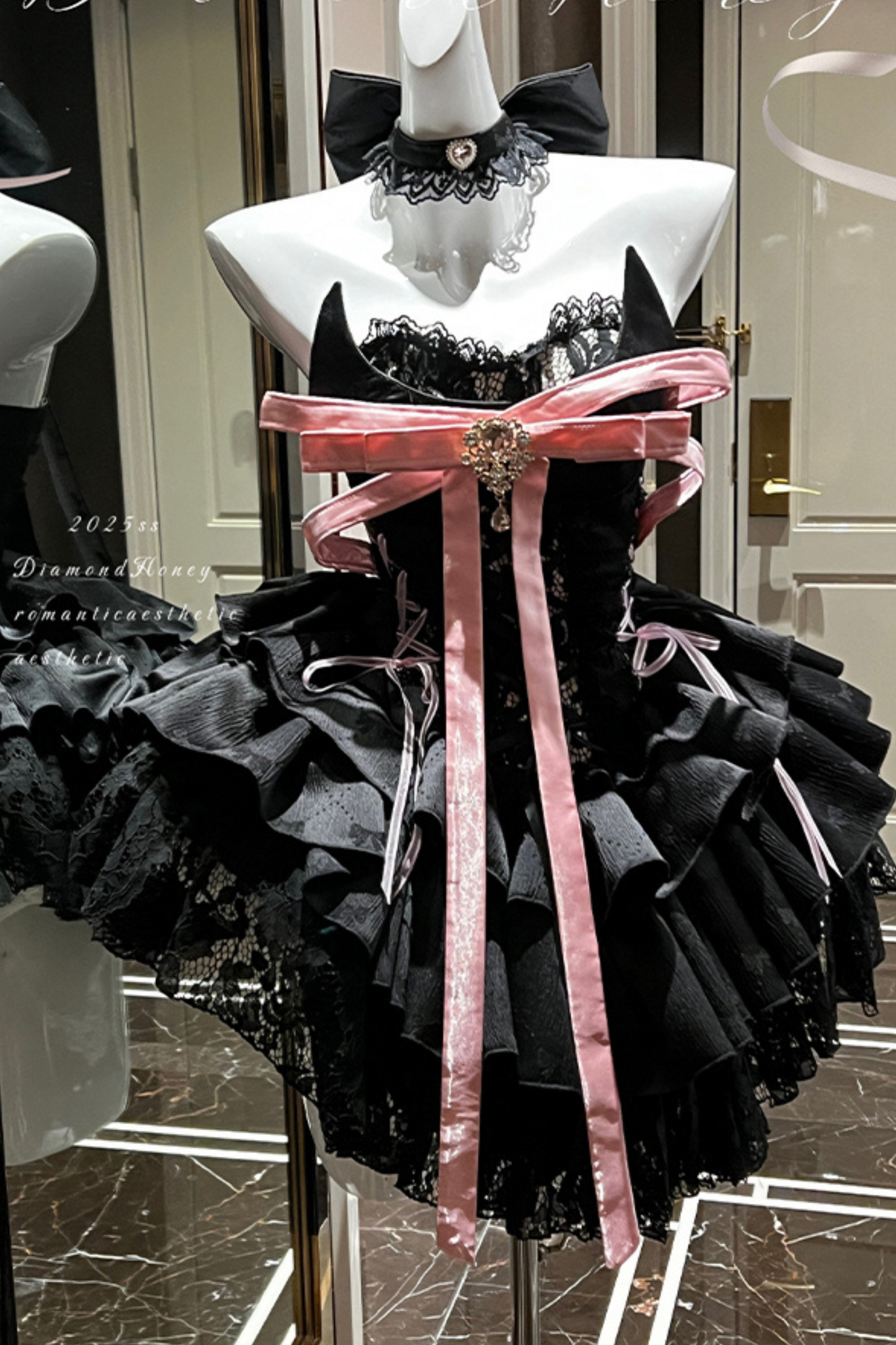 [Reservations] Dark Idol Lolita Dress
