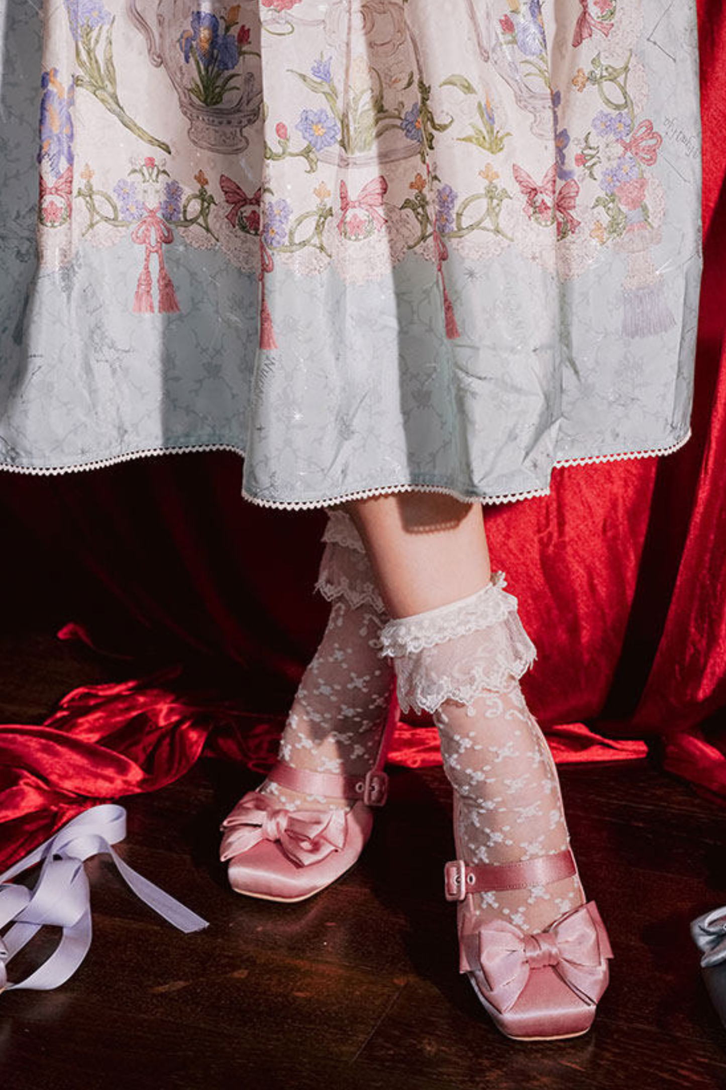 レースアップリボンサテンスクエアトゥシューズ