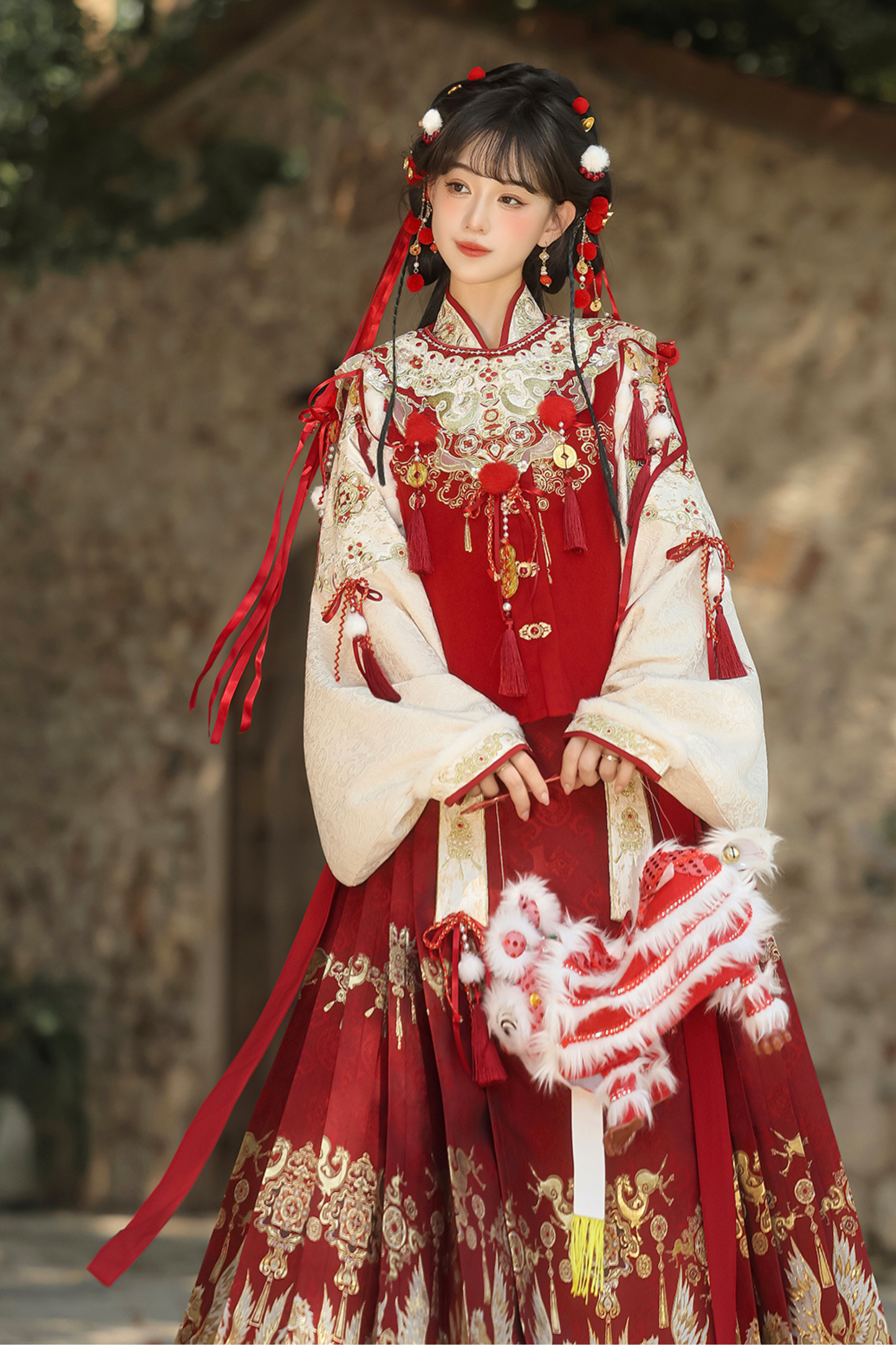 Gorgeous retro china top + skirt + vest + shoulders