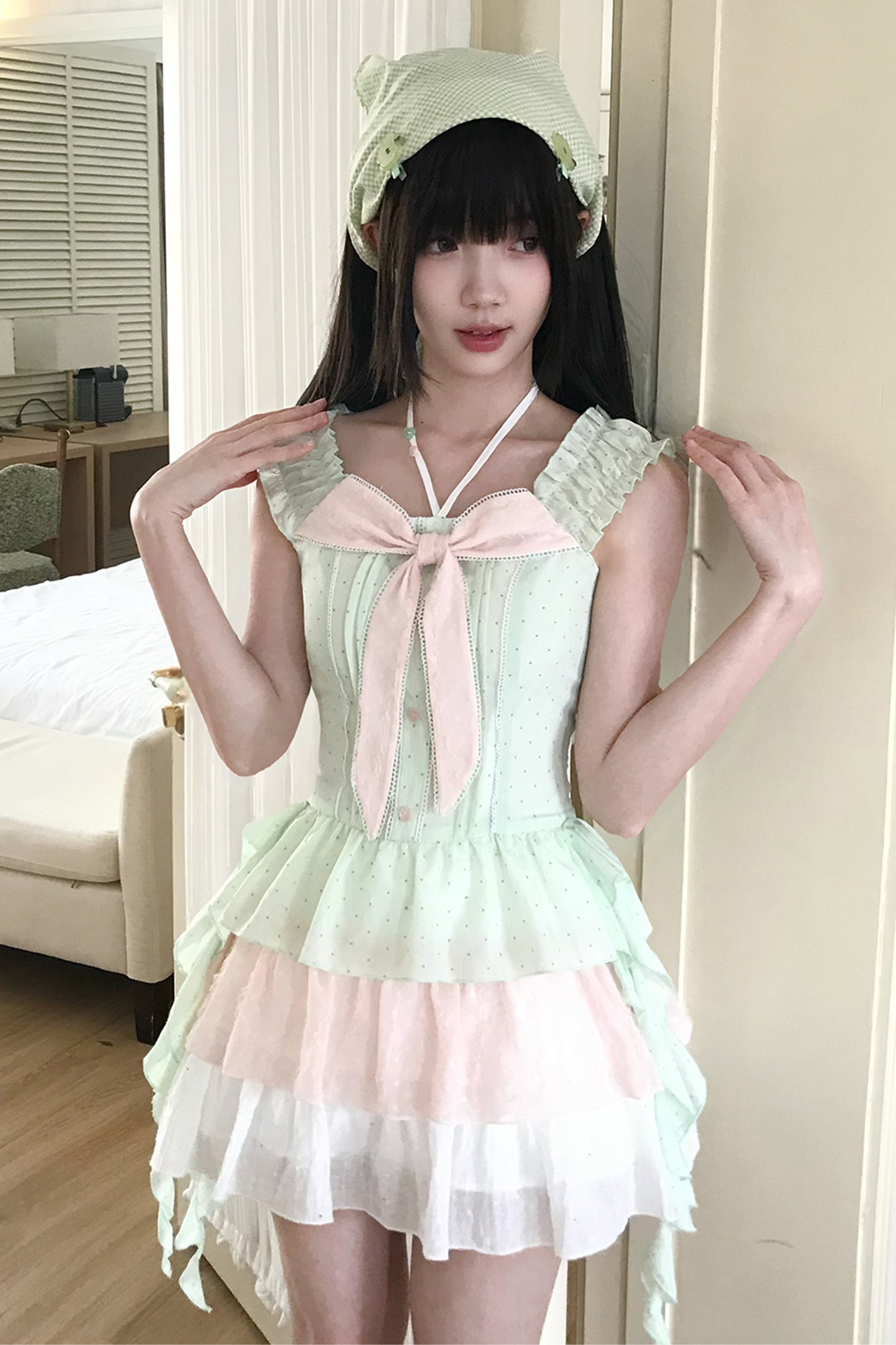 スイートガールドットドレス