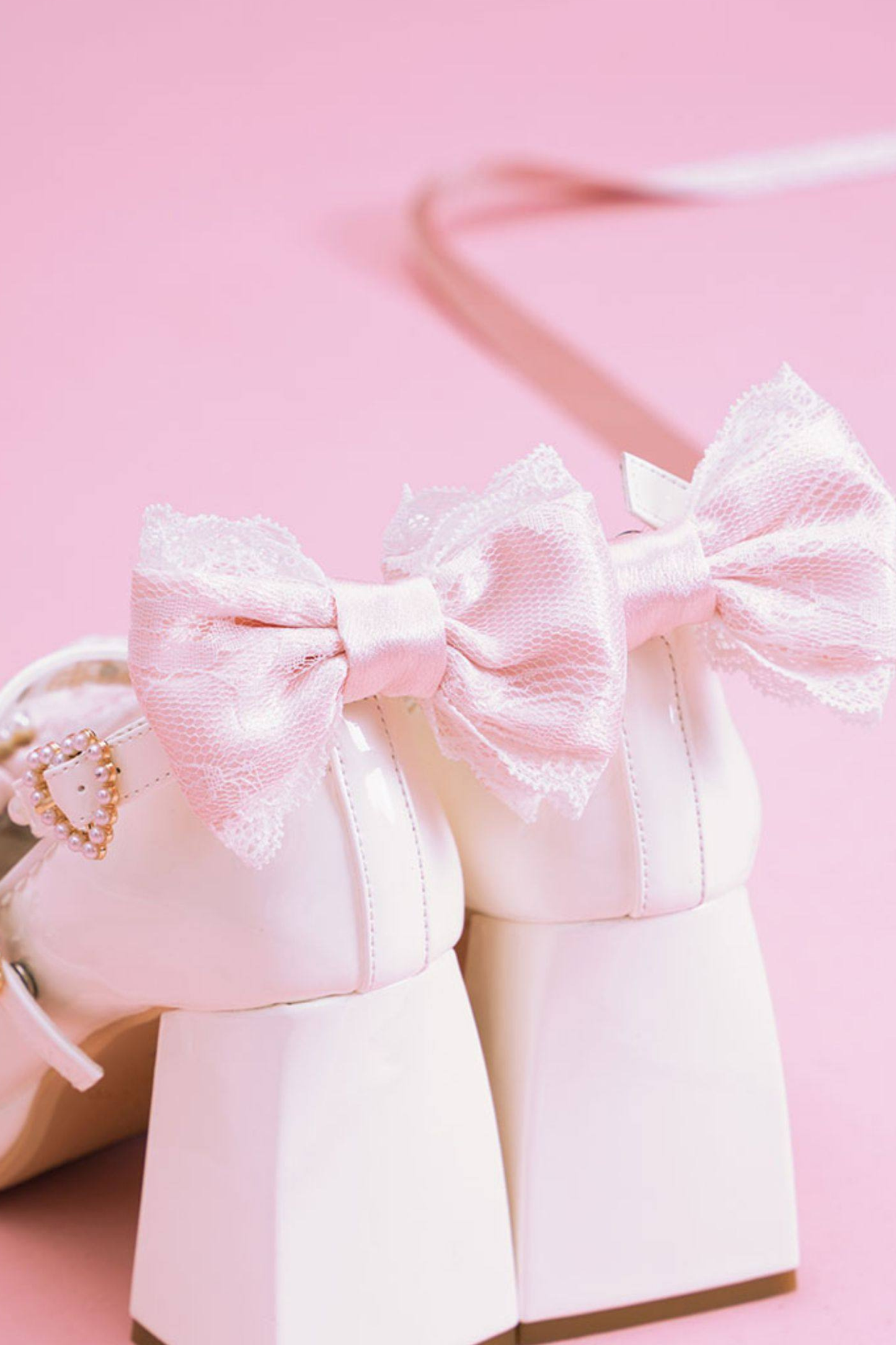 Lavilés Pearl Heals.