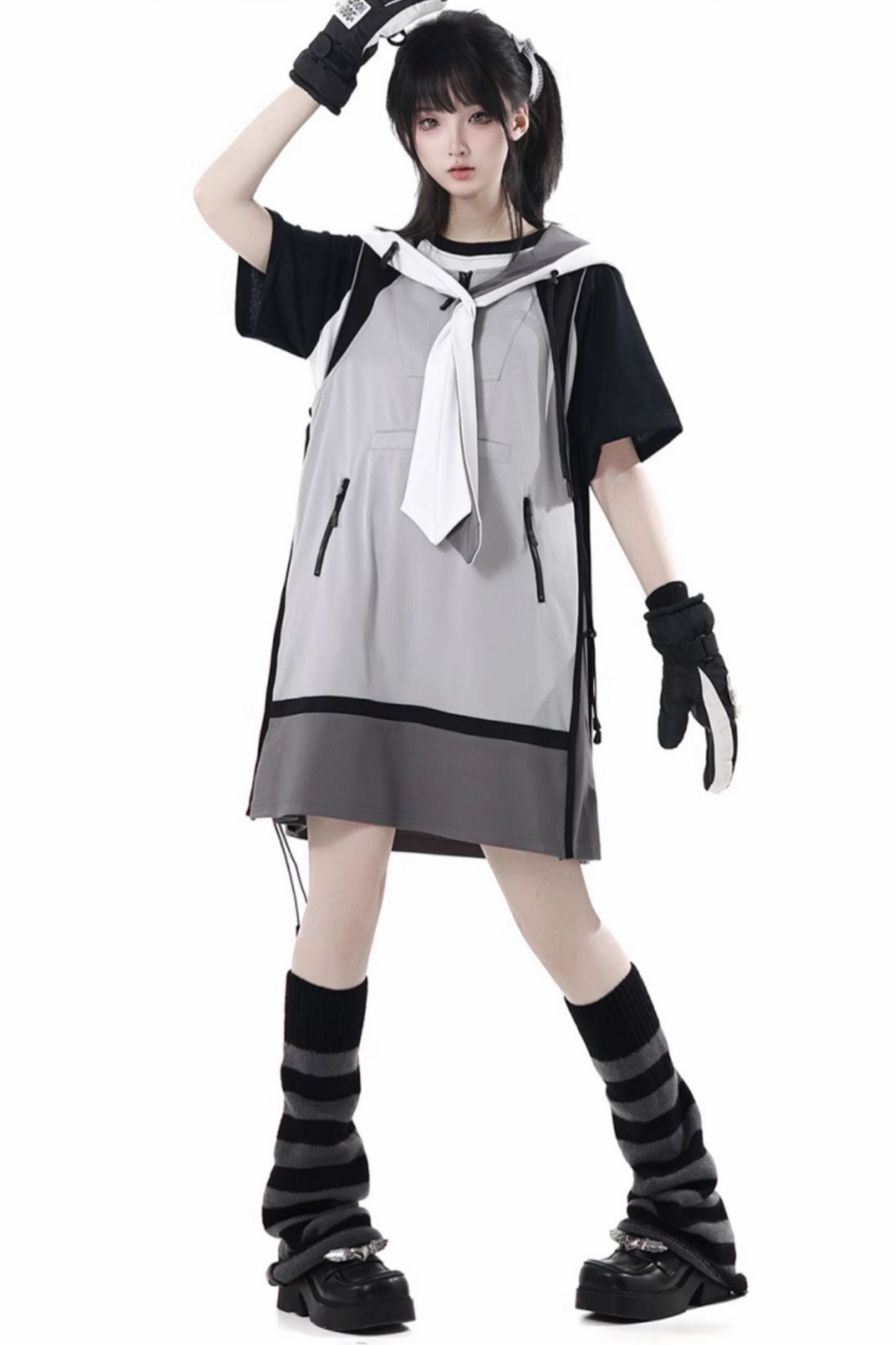 モードカジュアルレイヤードベスト+Tシャツ+ワイドパンツ+ワンピース